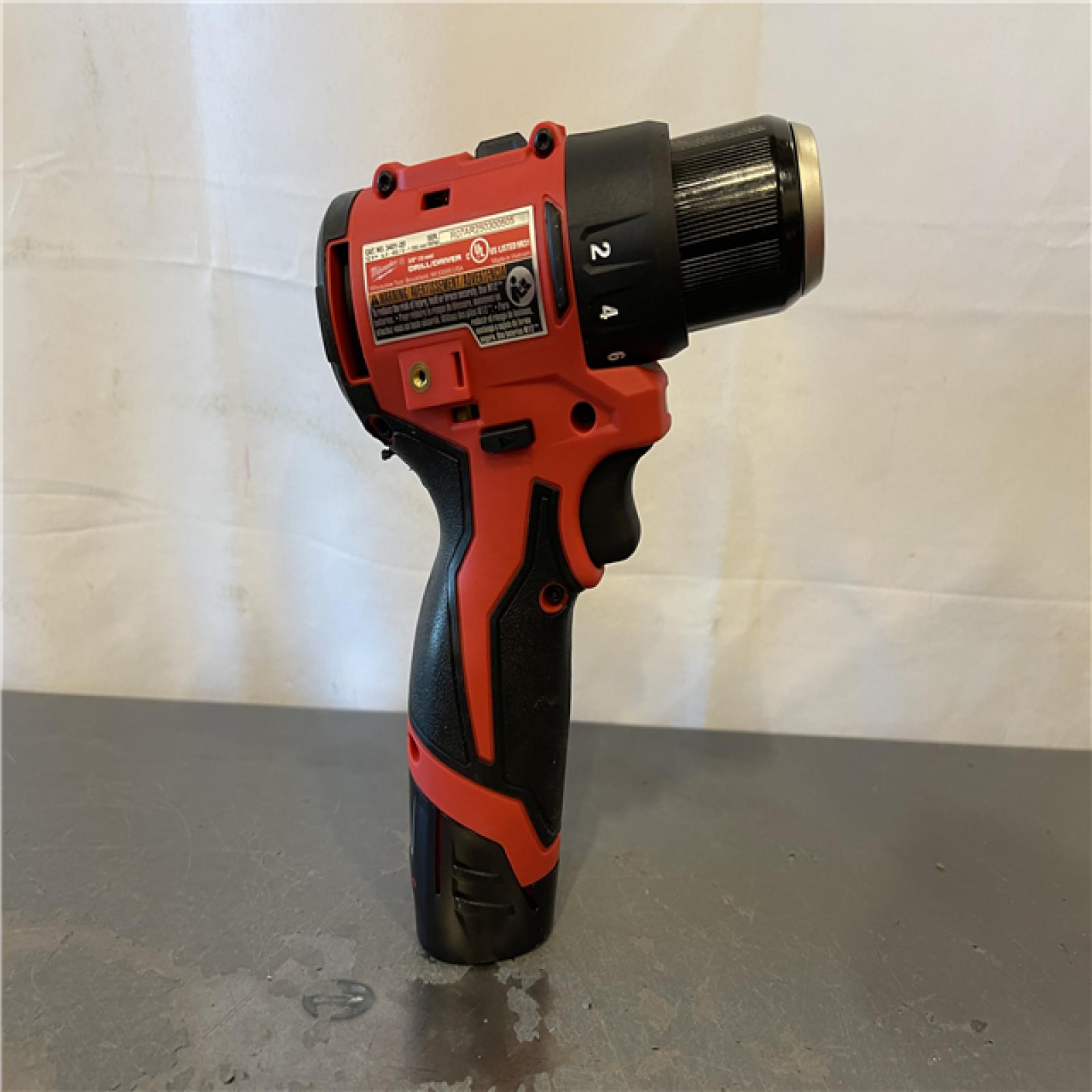 AS-IS - Milwaukee M12 12-Volt Lithium-Ion Brushless Cordless Subcompact Brushless Drill Driver Kit
