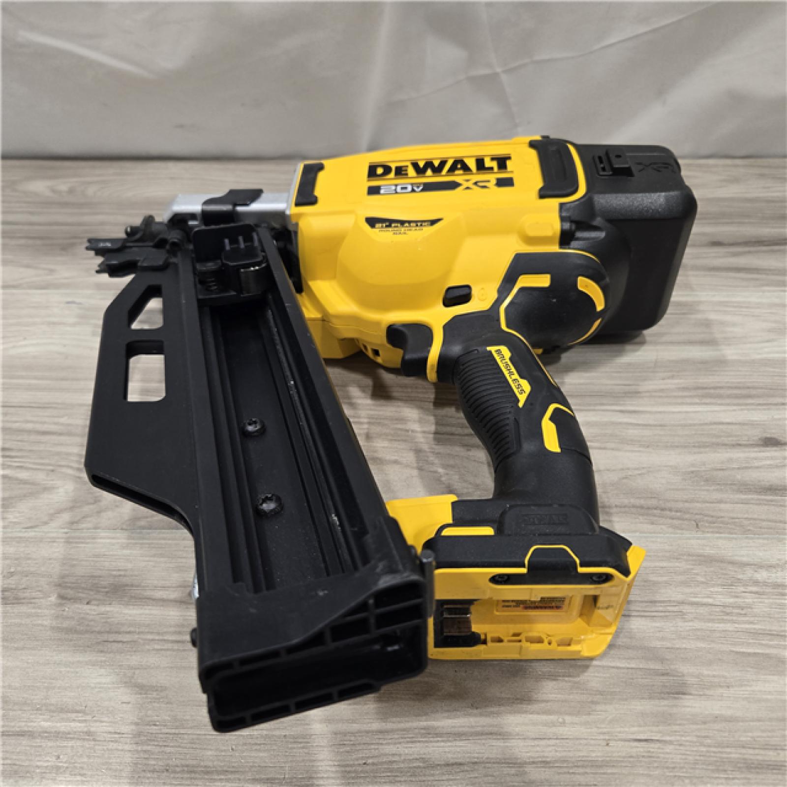 AS-IS DEWALT 20-Volt 21° Cordless Framing Nailer (Tool-Only)
