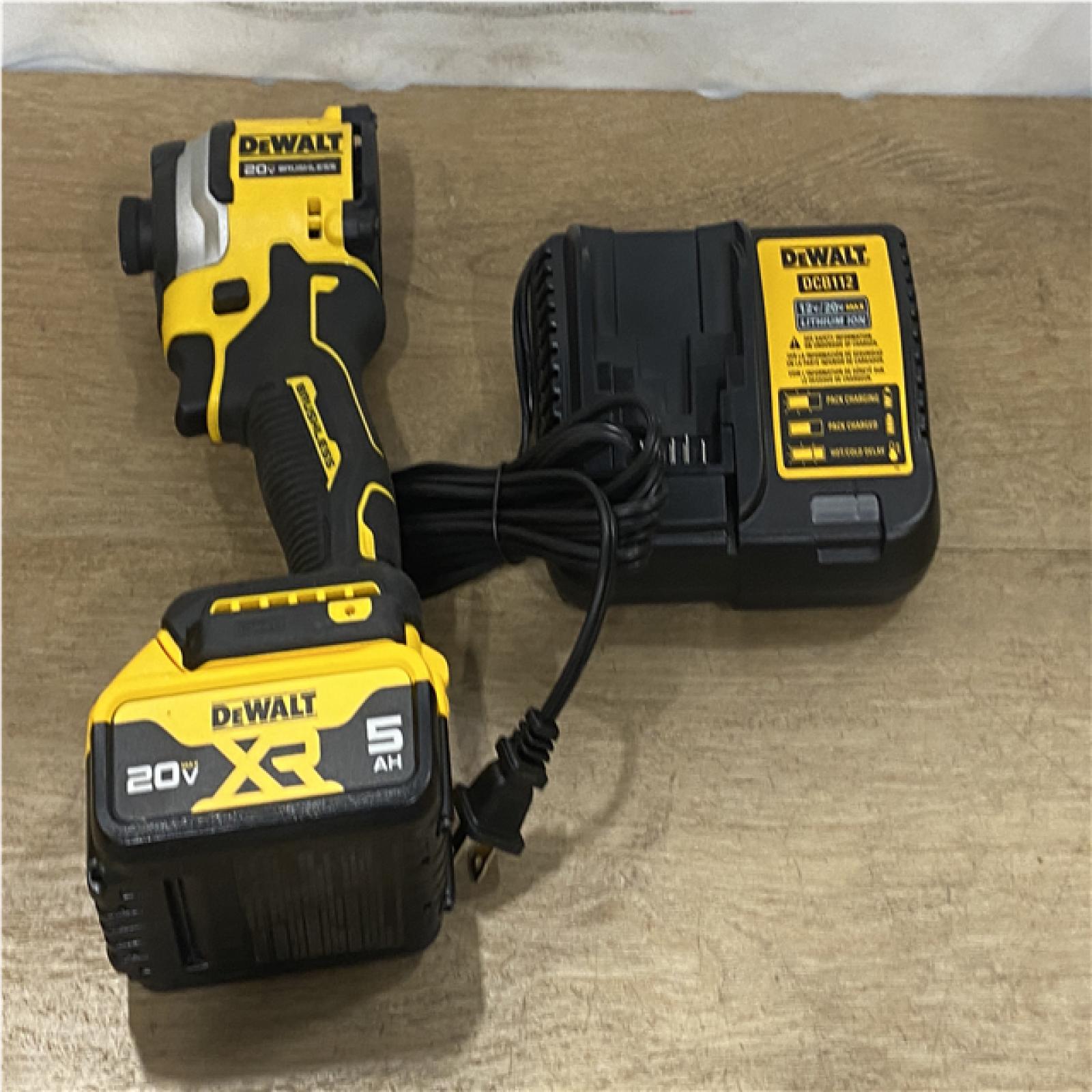 AS-IS DEWALT ATOMIC 20V MAX Lithium-Ion Cordless 1/4 in. Brushless Impact Driver Kit