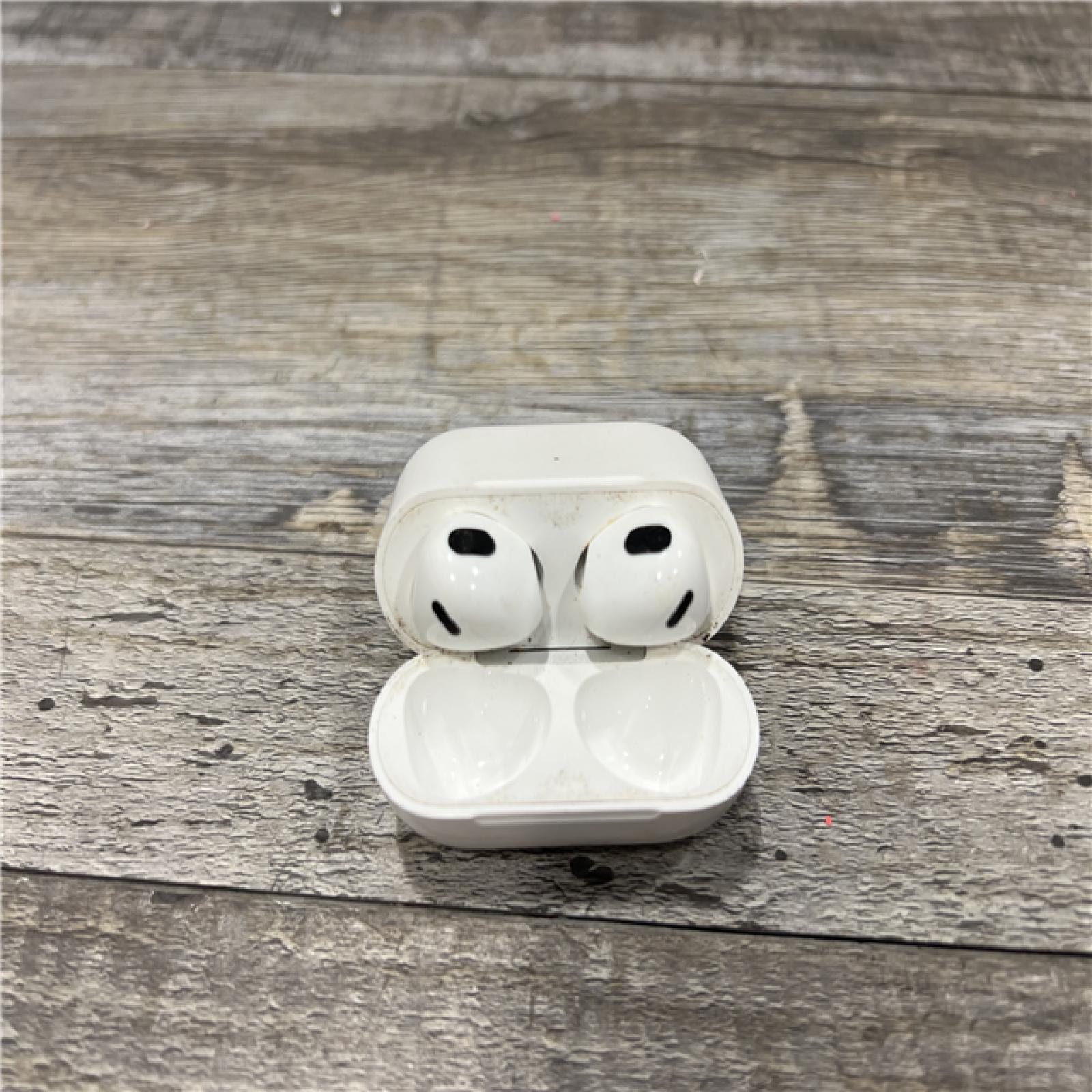 AS-IS AirPods (3rd Generation) with Lightning Charging Case