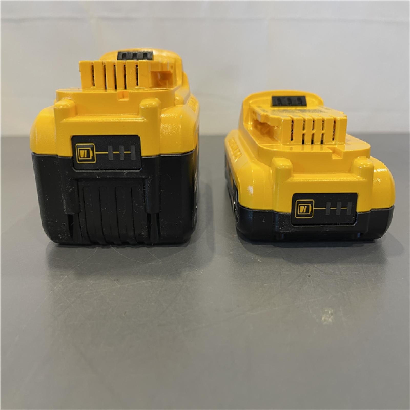 Like New! - DEWALT 20V MAX Lithium-Ion 6.0Ah and 4.0Ah Battery and Charger Starter Kit
