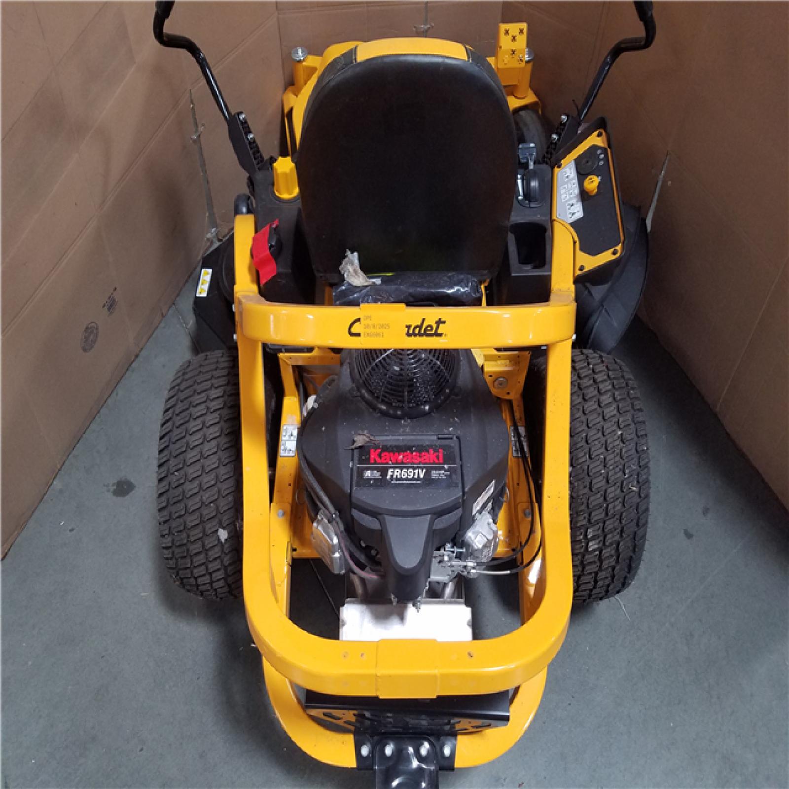 CALIFORNIA AS-IS ULTIMA ZT1 RIDING MOWER