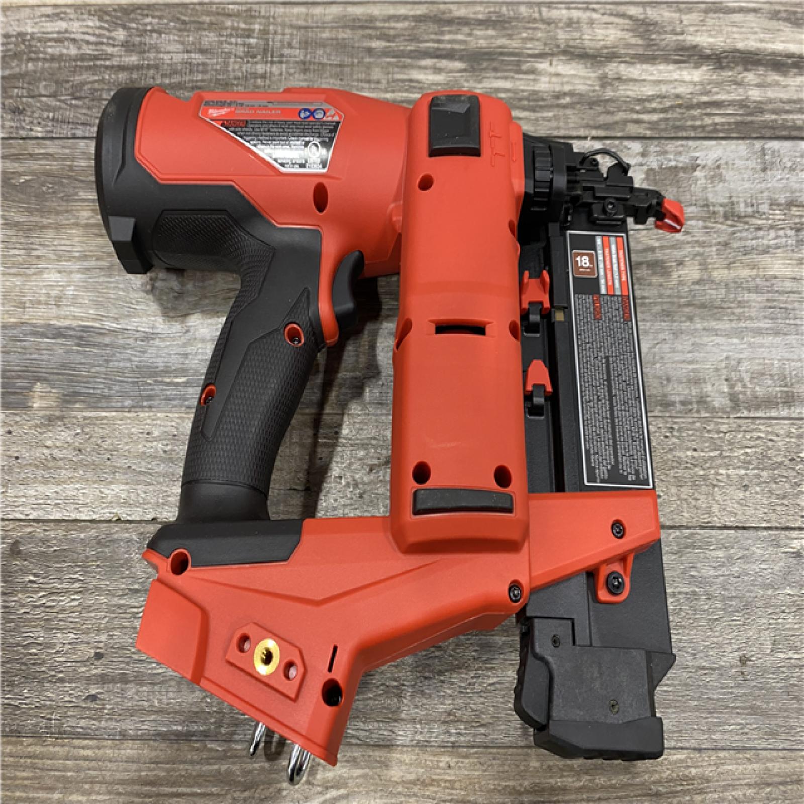 AS-IS Milwaukee FUEL 18-Volt Lithium-Ion Brushless Cordless 18-Gauge Brad Nailer (Tool-Only)