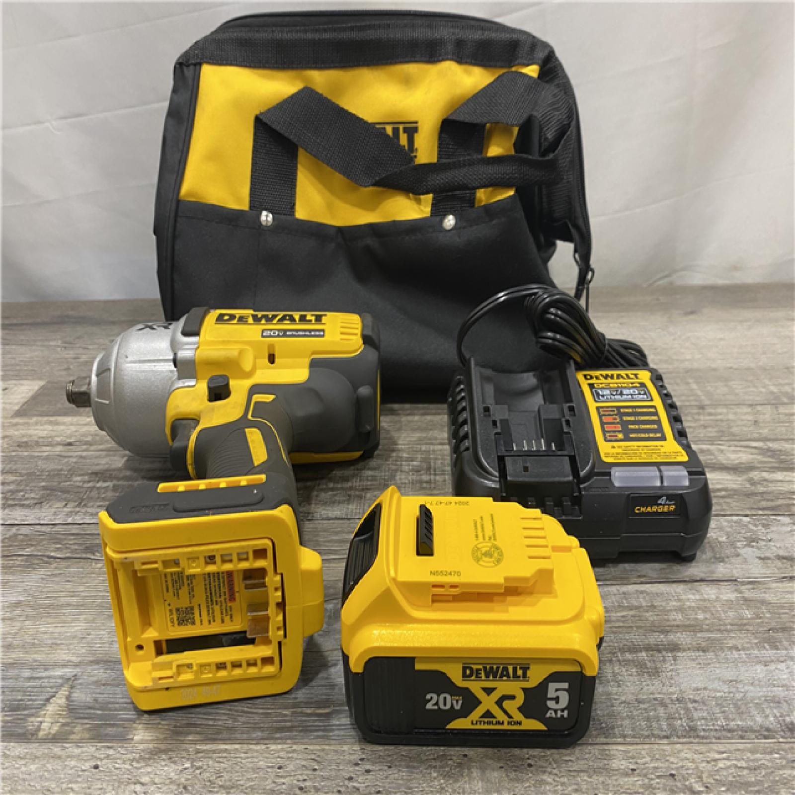 AS-IS DEWALT 20V MAX Lithium-Ion Cordless 1/2 in. Impact Wrench Kit