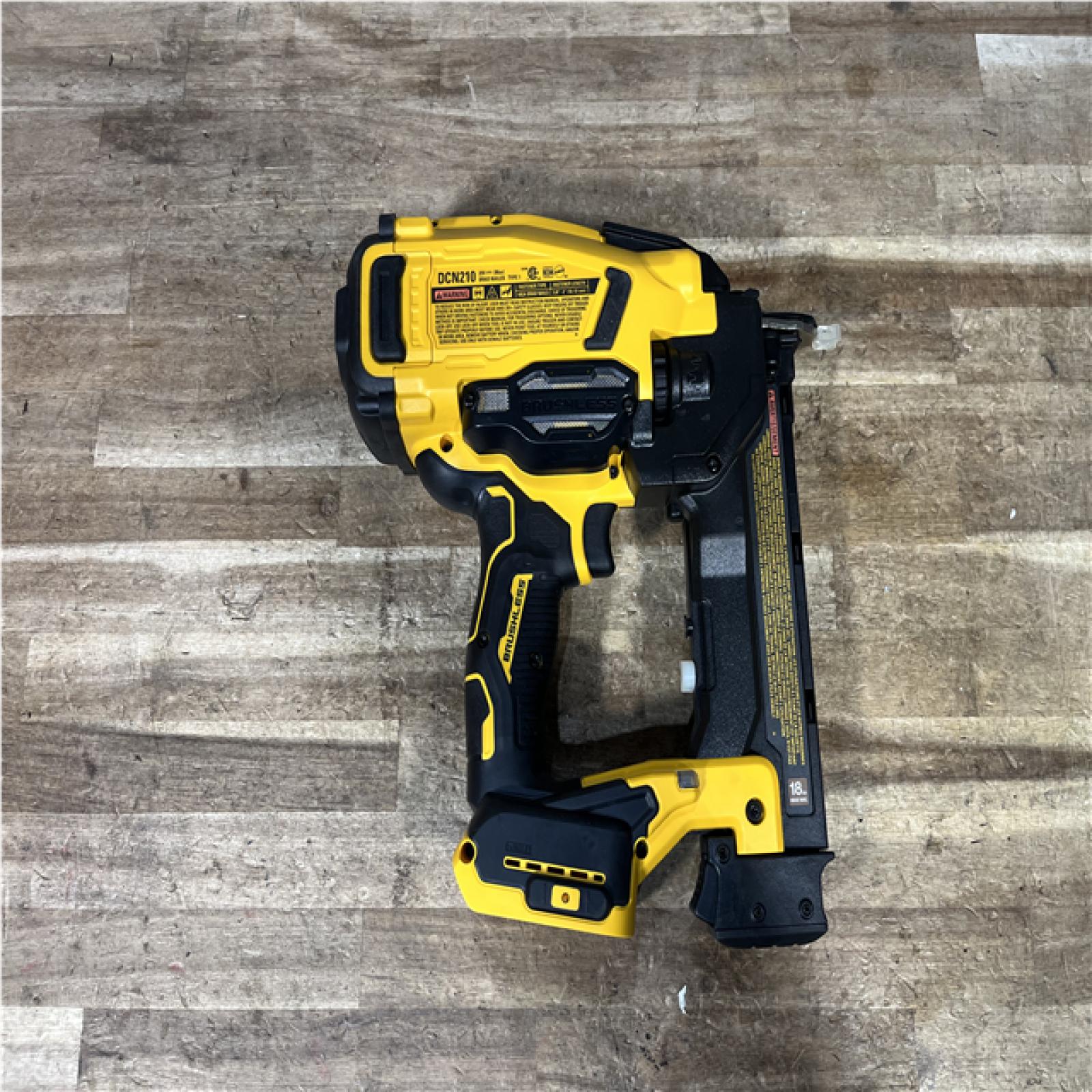 Houston Location AS-IS DEWALT 20V MAX XR 18 Gauge Cordless Brad Nailer (Tool Only)