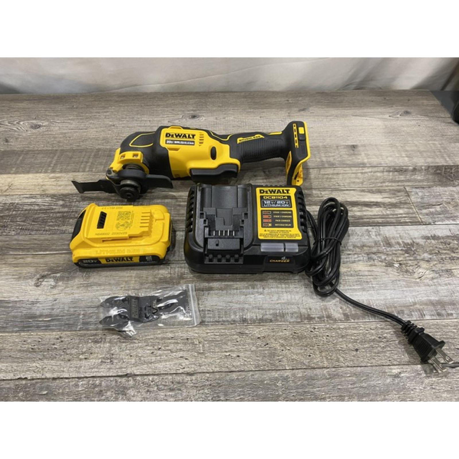 AS-IS DEWALT ATOMIC 20V MAX Cordless Brushless Oscillating Multi Tool Kit