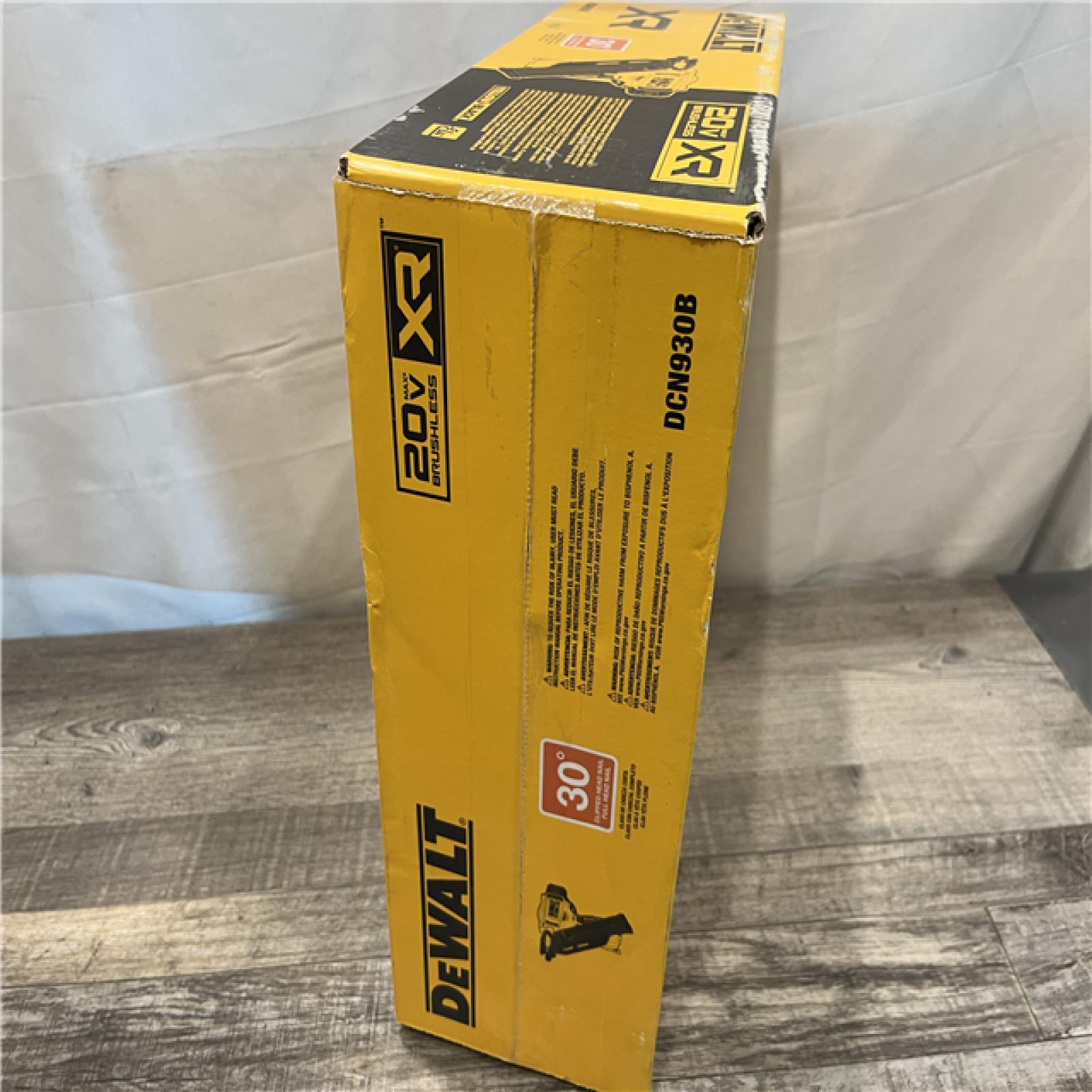 NEW - DEWALT 20-Volt 30° Cordless Framing Nailer (Tool-Only)
