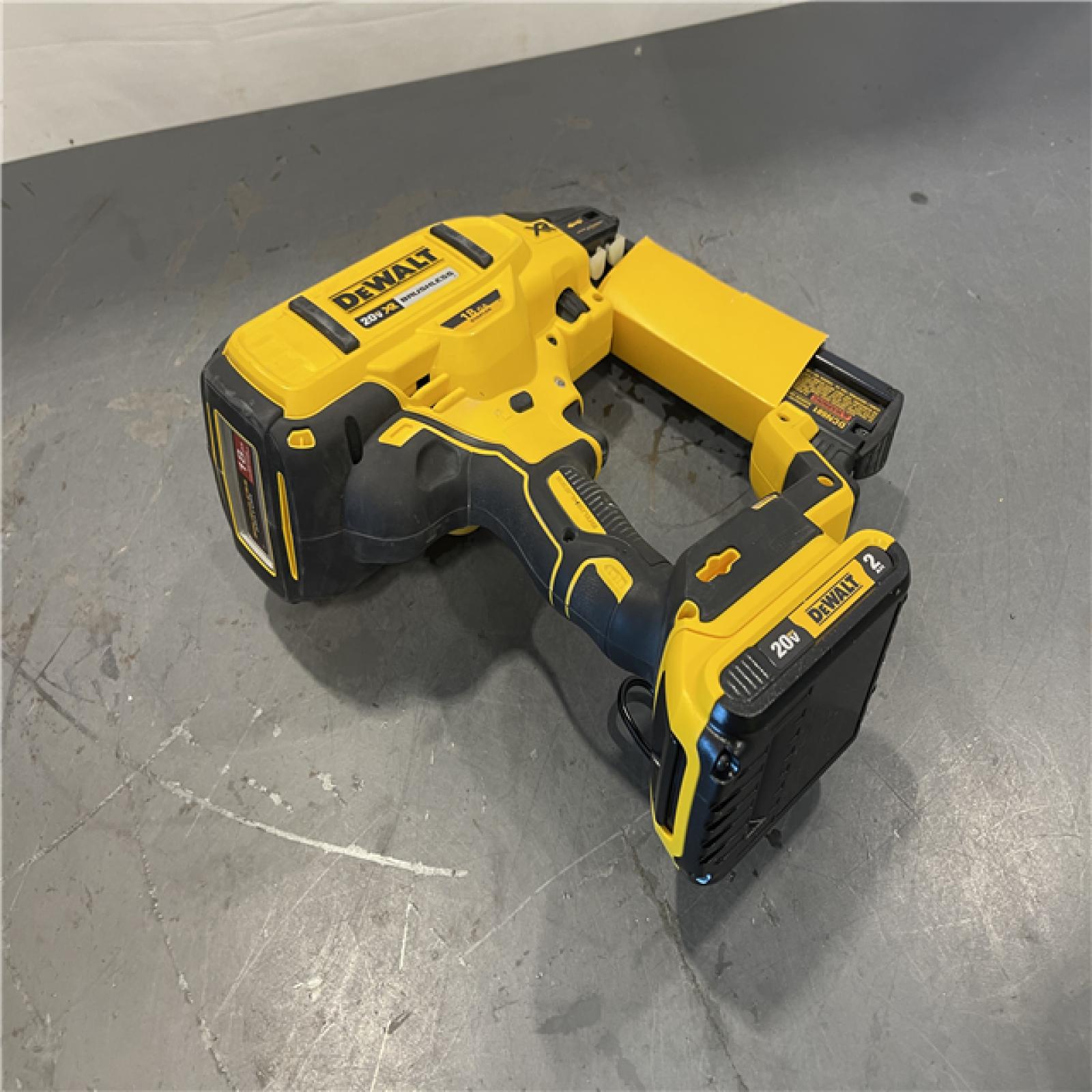 AS-IS - DeWALT 20V MAX XR Lithium-Ion Cordless 18-Gauge Narrow Crown Stapler Kit