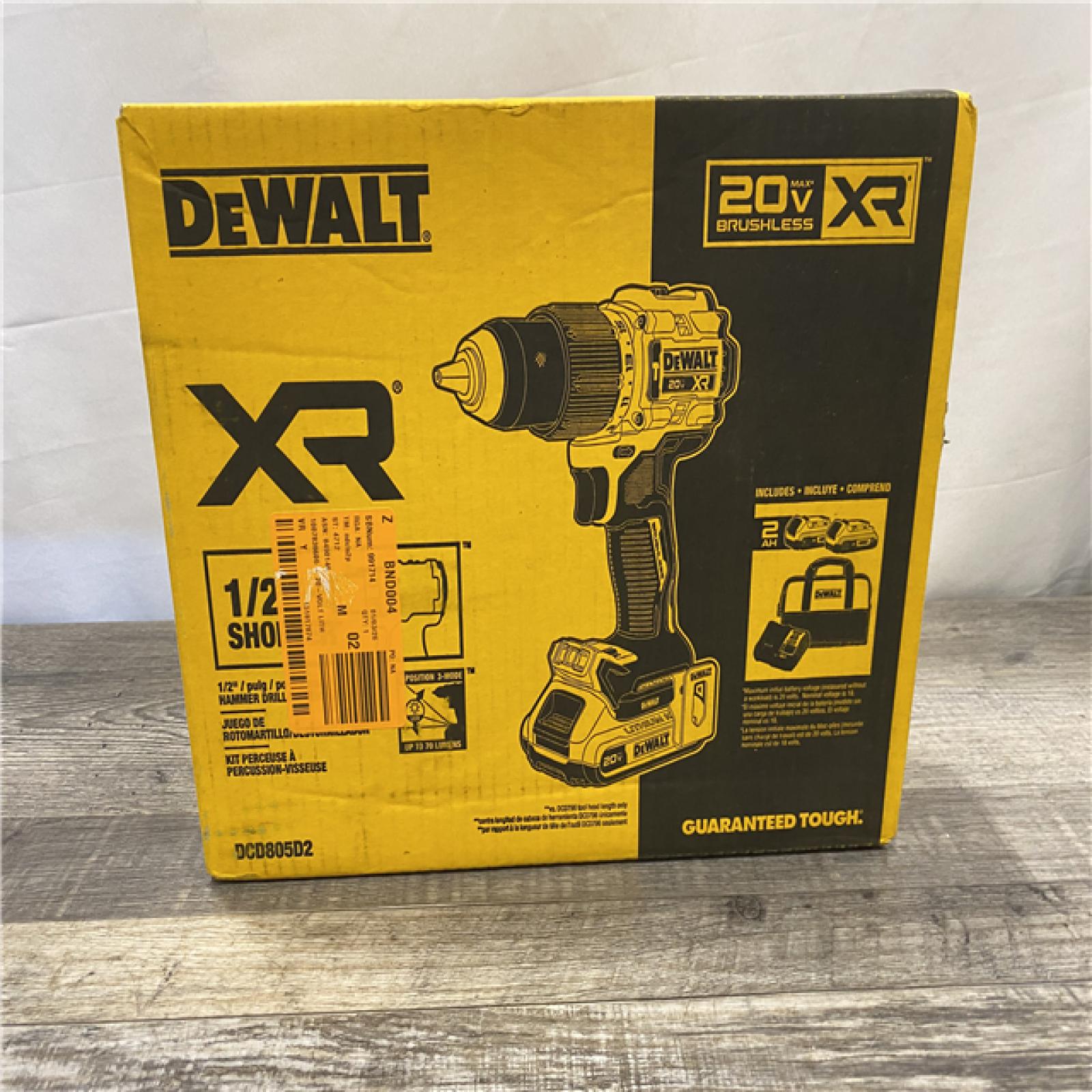 NEW - DEWALT 20V MAX* XR Brushless Cordless 1/2 in. Hammer Drill/Driver Kit
