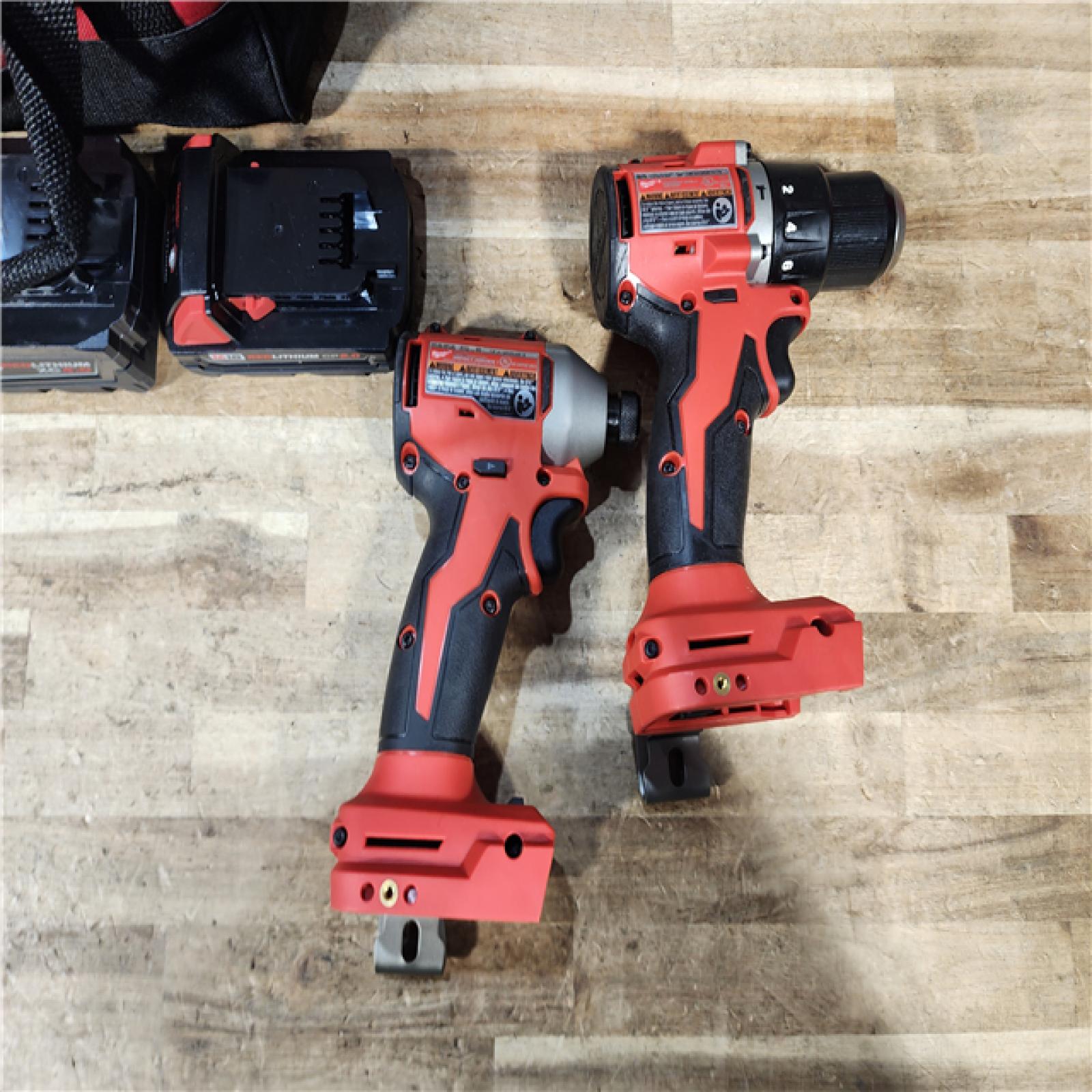 HOUSTON LOCATION - AS - IS Milwaukee 2 Tool Combo Kit W/ (2) Battery & Charger