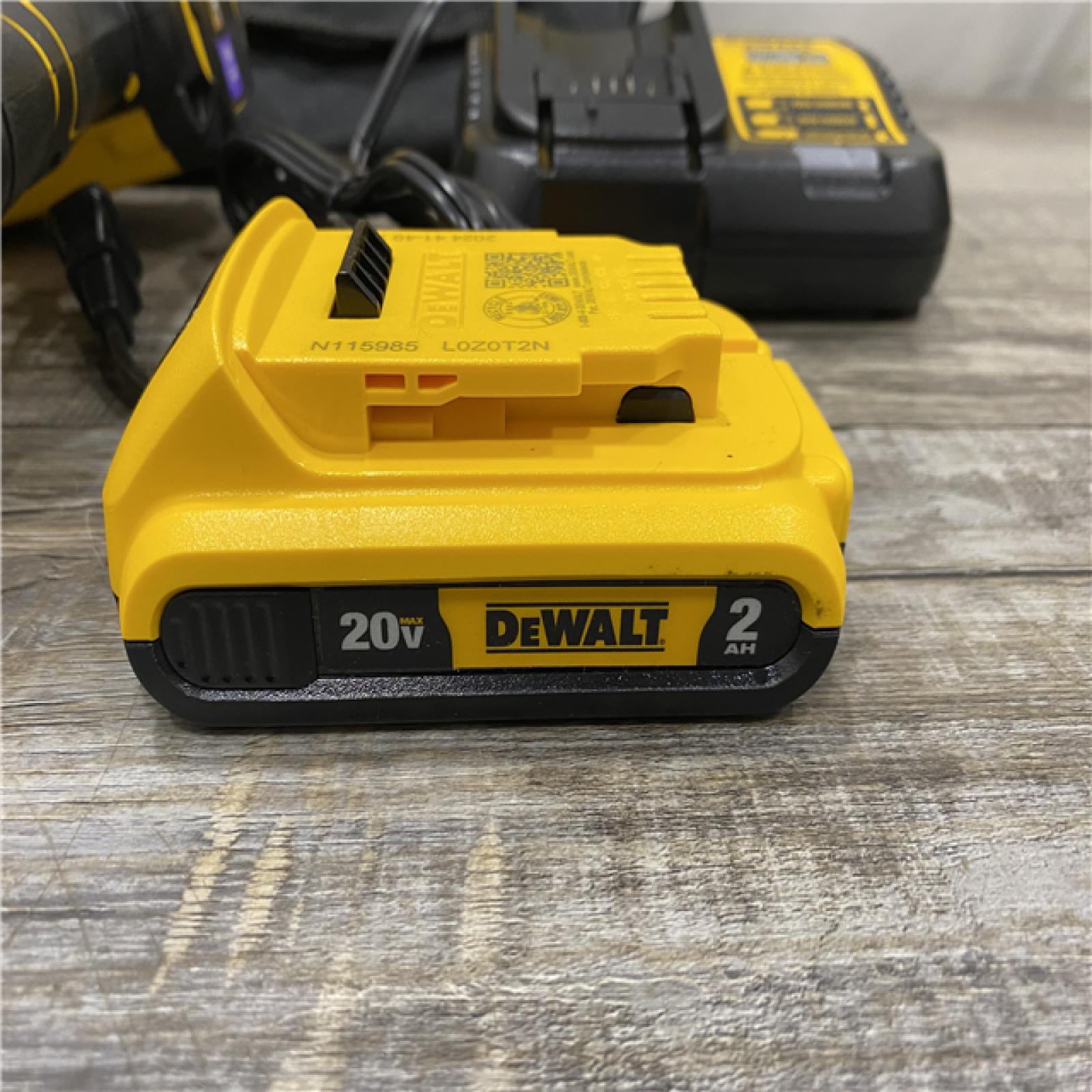 AS-IS DEWALT ATOMIC 20V MAX Lithium Ion Cordless 23 Gauge Pin Nailer Kit