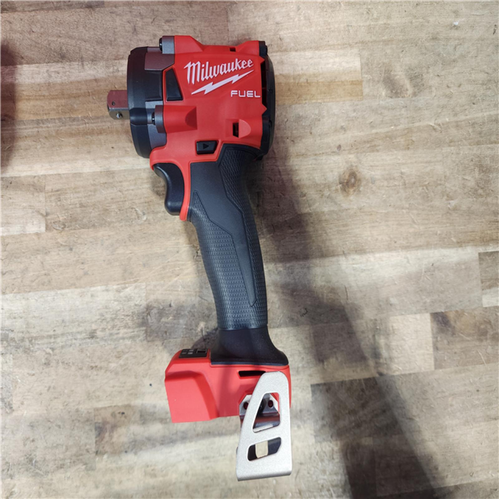 HOUSTON LOCATION - AS-IS (APPEARS LIKE NEW) MILWAUKEE 2855-22R 0.5 in. 18V Brushless Compact Impact Wrench with Friction Ring Kit