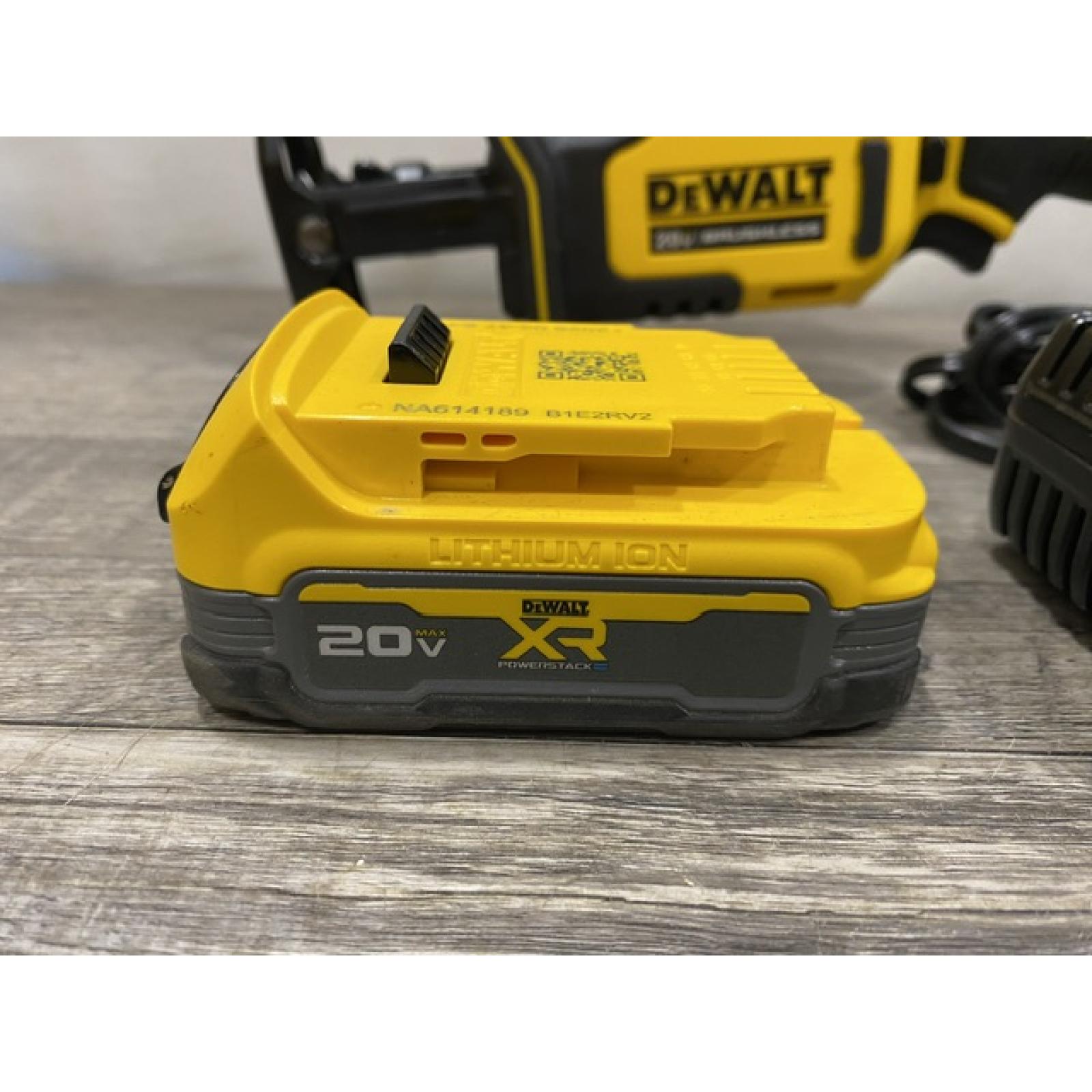 AS-IS DEWALT Atomic 20-Volt Maximum Cordless Brushless Compact Reciprocating Saw Kit