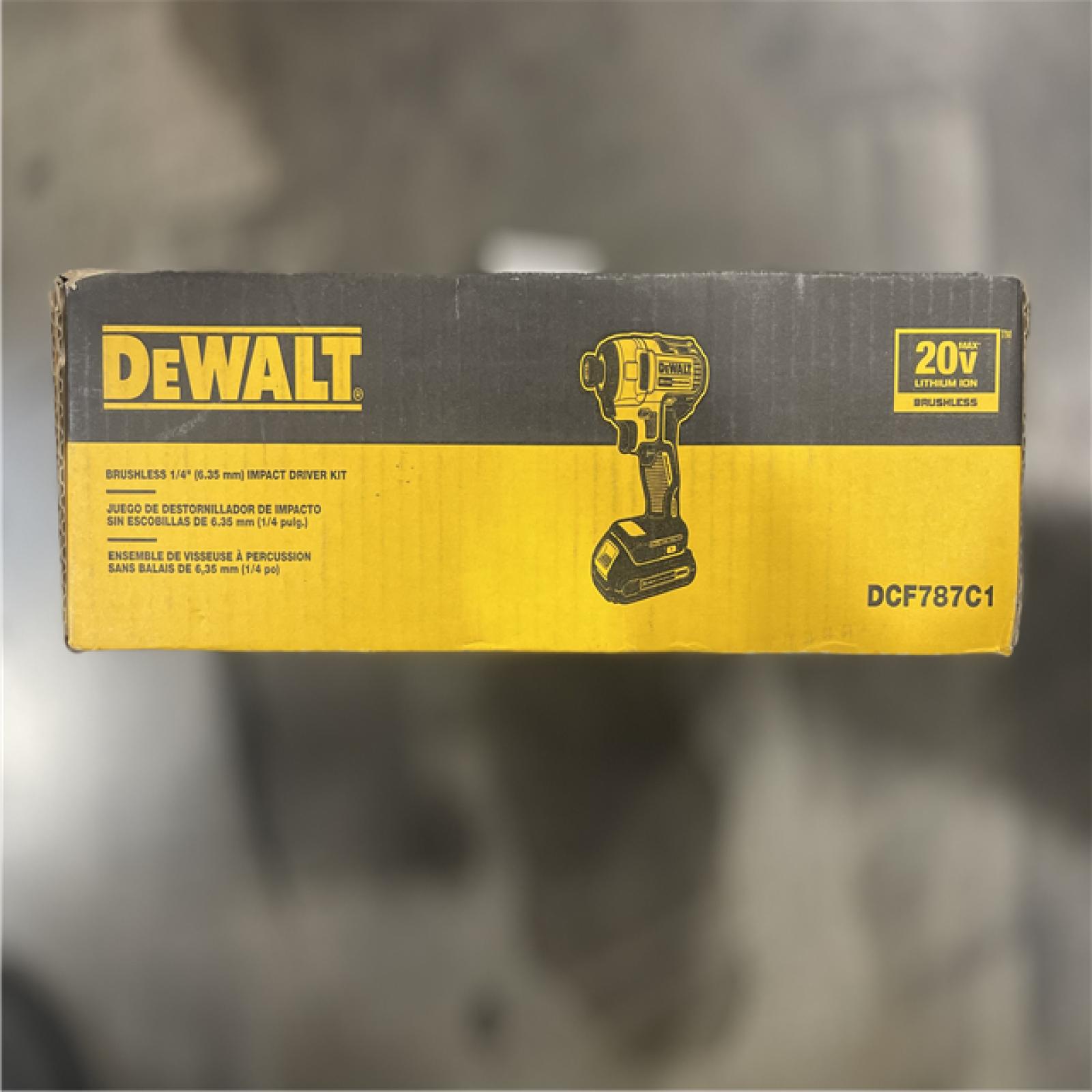NEW! DeWalt 20V MAX 1/4 Inch Brushless Cordless Impact Driver Kit