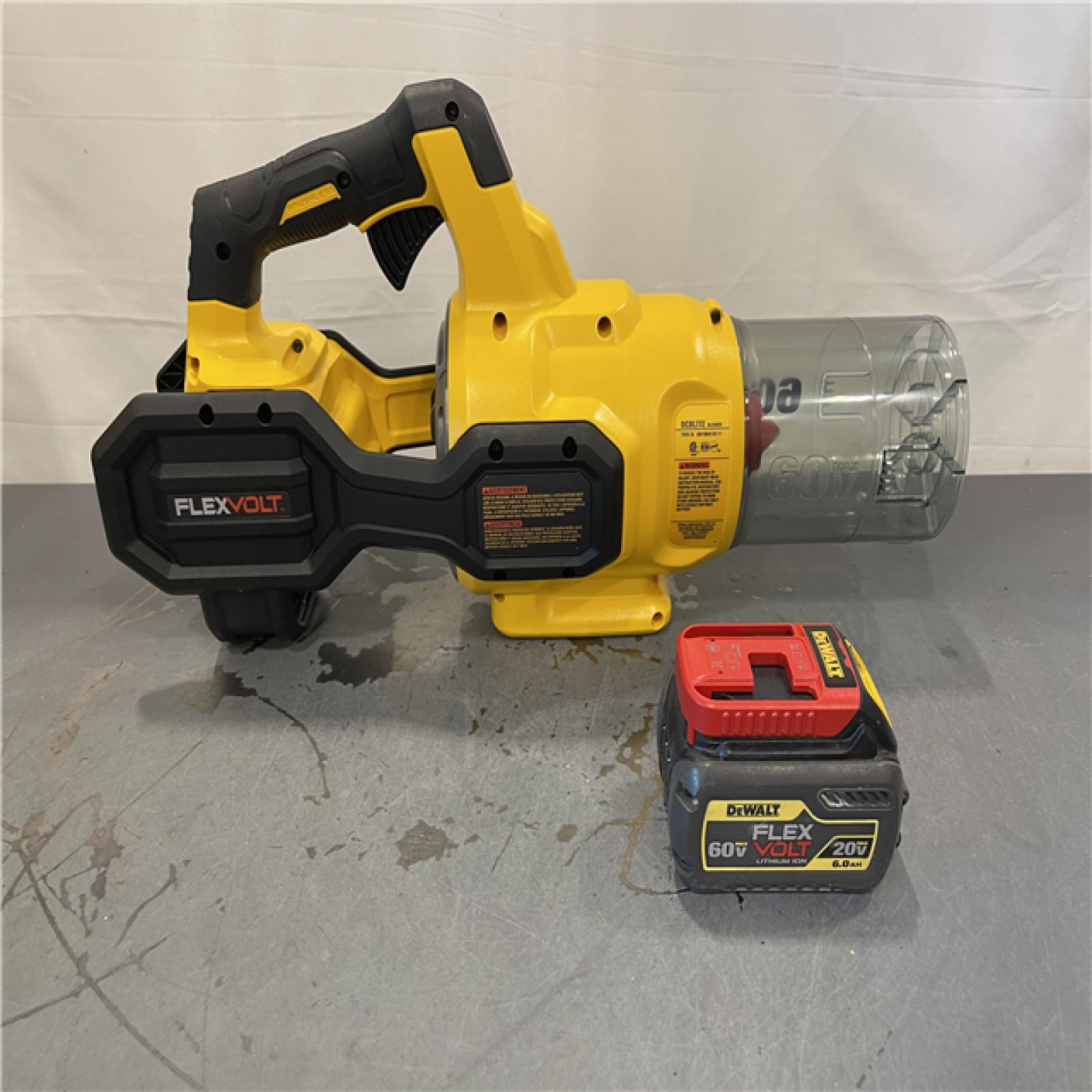 AS-IS - DeWalt FLEXVOLT 60V MAX 125 MPH 600 CFM Brushless Cordless Battery Powered Blower Kit