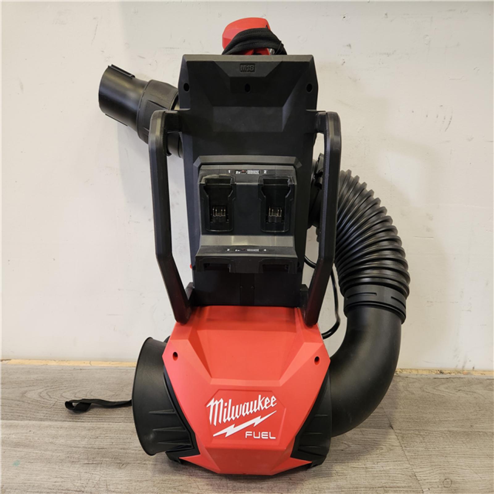 Phoenix Location Milwaukee M18 FUEL 155 MPH 650 CFM 18-Volt Lithium-Ion Brushless Cordless Dual Battery Backpack Blower (Tool Only)