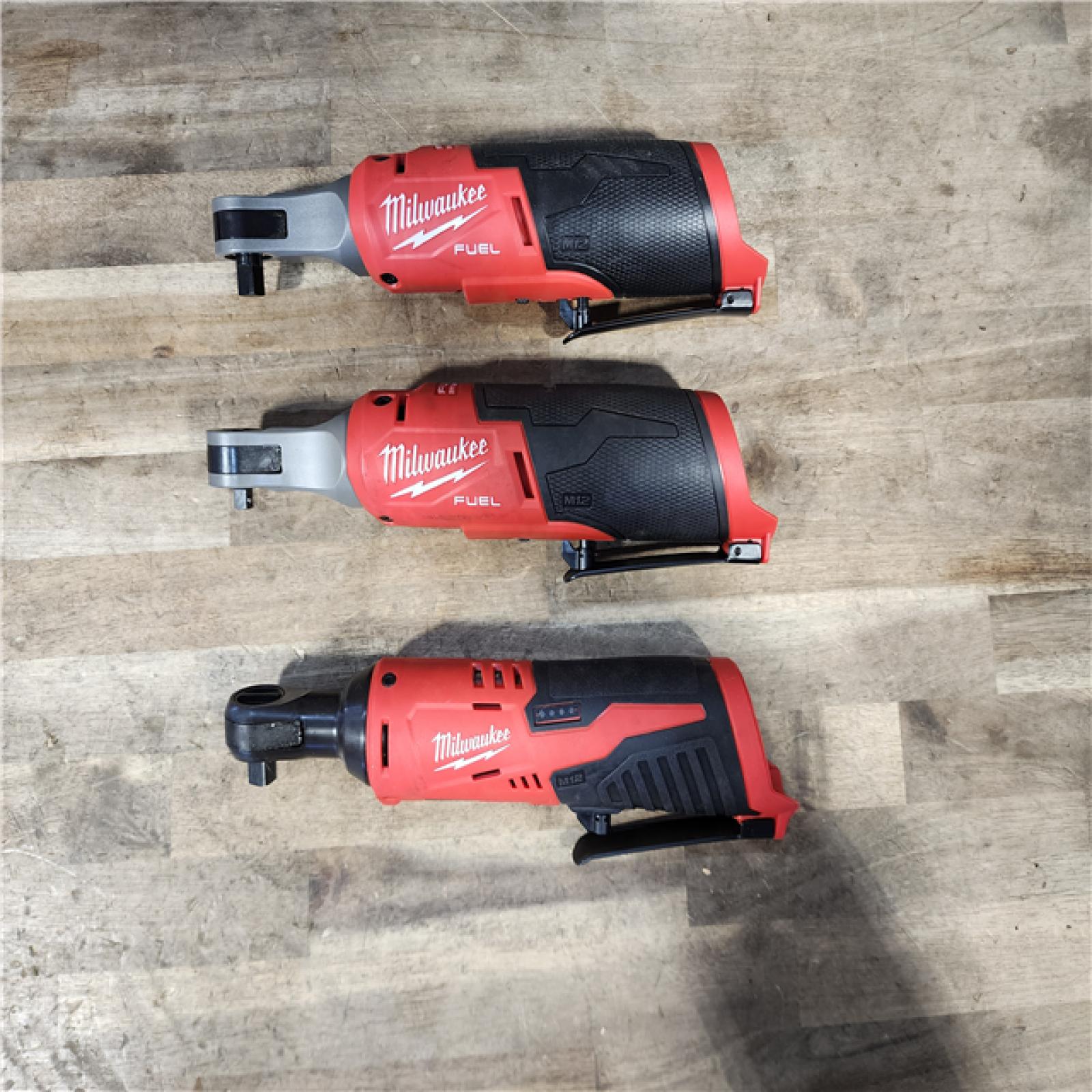 HOUSTON LOCATION - AS-IS MILWAUKEE 3 TOOL COMBO KIT W/ (2) BATTERY & CHARGER
