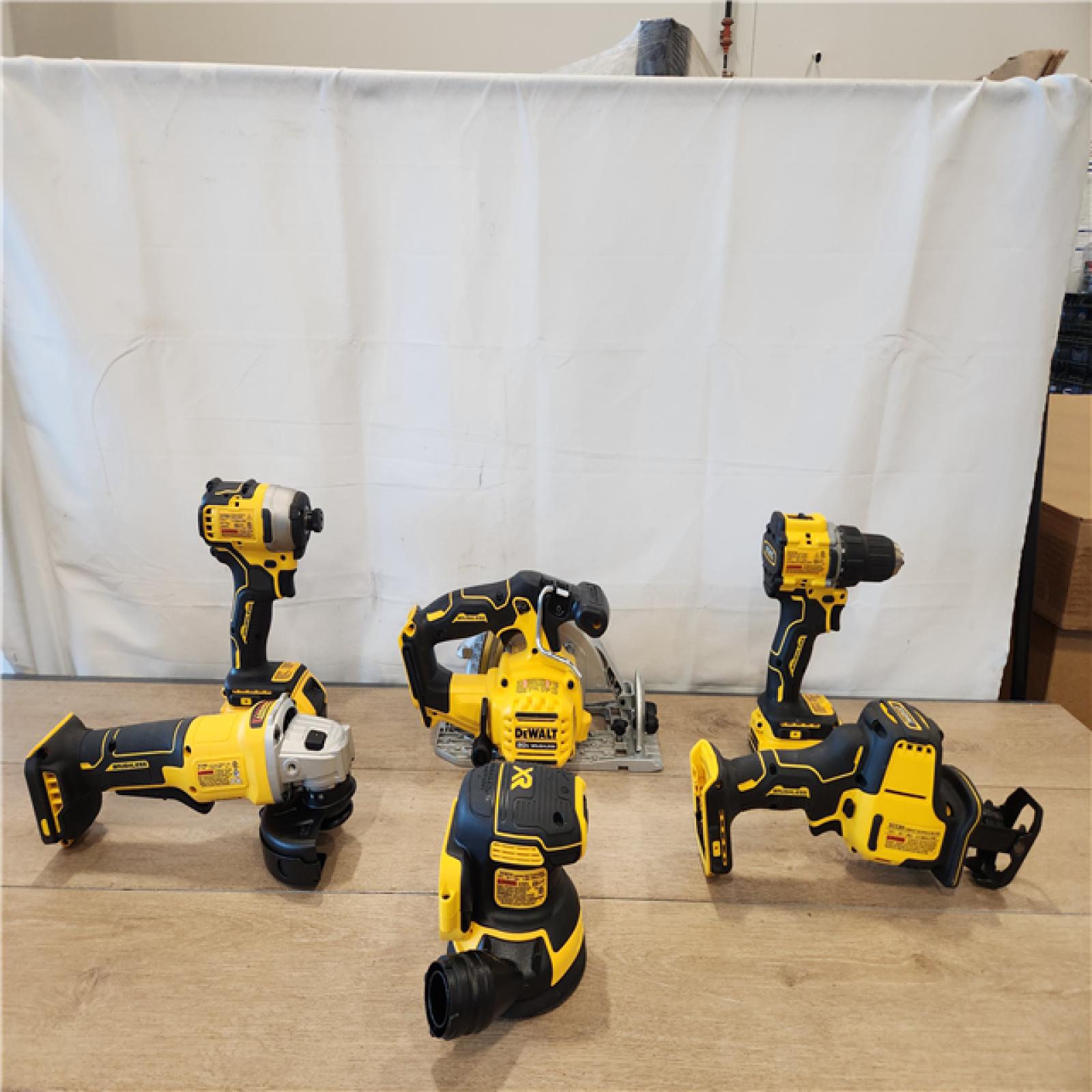 AS-IS- DEWALT 20V Lithium-Ion Cordless 6-Tool Combo Kit with 5.0 Ah and 2.0 Ah Batteries, Charger and Tough System 2.0 Rolling Toolbox
