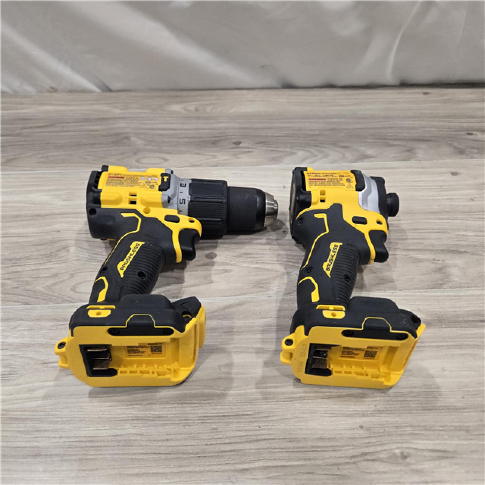 AS-IS DEWALT 20V MAX XR Hammer Drill/ Impact Driver Kit
