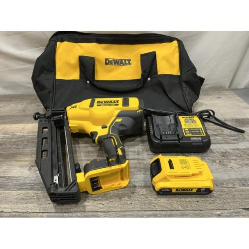 AS-IS DEWALT 20V MAX XR 16-Gauge Electric Cordless Angled Finishing Nailer Kit