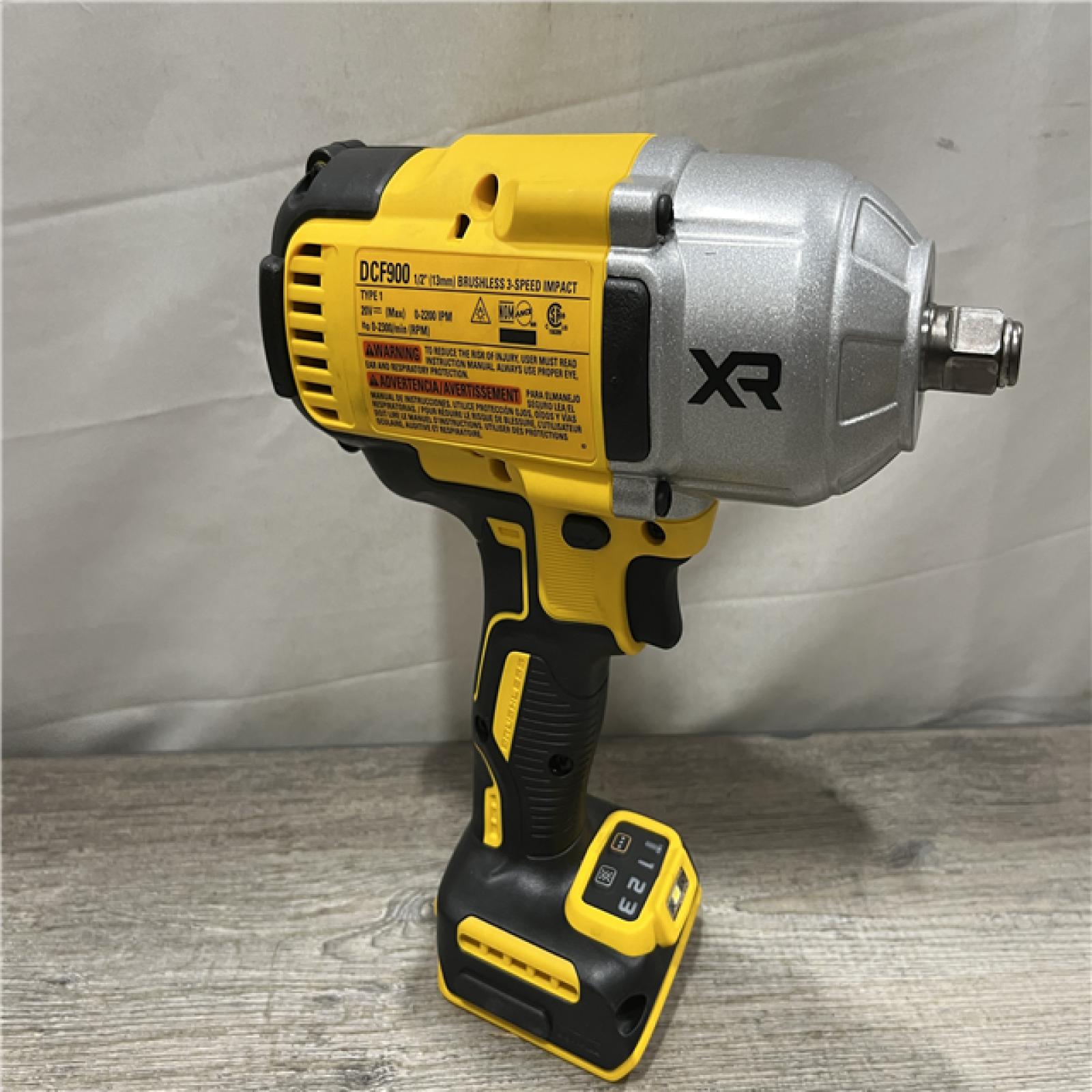 AS-IS DEWALT 20V MAX Lithium-Ion Cordless 1/2 in. Impact Wrench Kit