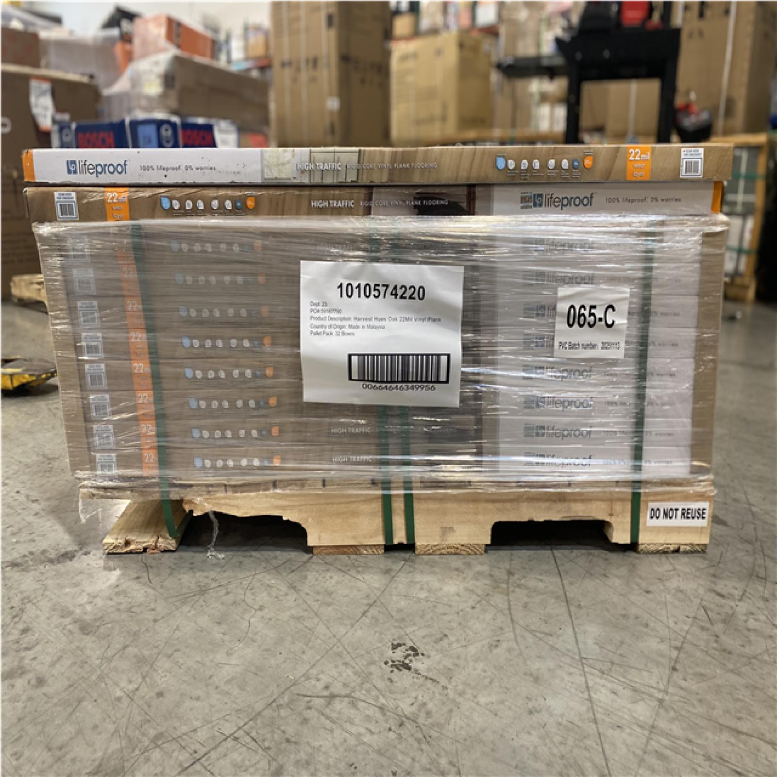 DALLAS LOCATION- Lifeproof Harvest Hues Oak 22 MIL x 9 in. W x 48 in. L Vinyl Flooring Pallet(40 Units)