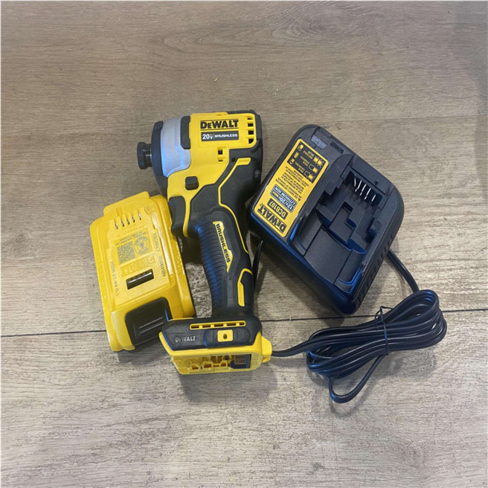 AS-IS DEWALT Atomic 20V Max Lithium-Ion Brushless Cordless Compact 1/4 in. Impact Driver Kit