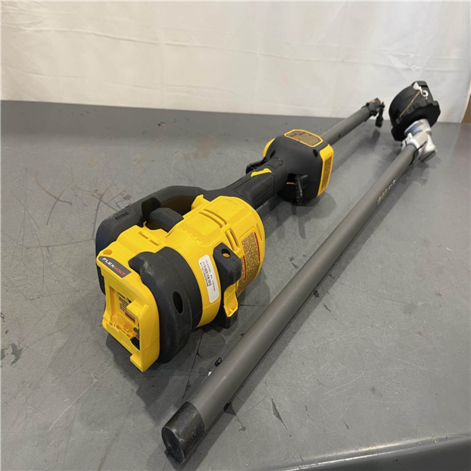 AS-IS - DEWALT FLEXVOLT 60V MAX 17 in. Cordless Battery Powered Attachment Capable Trimmer Kit