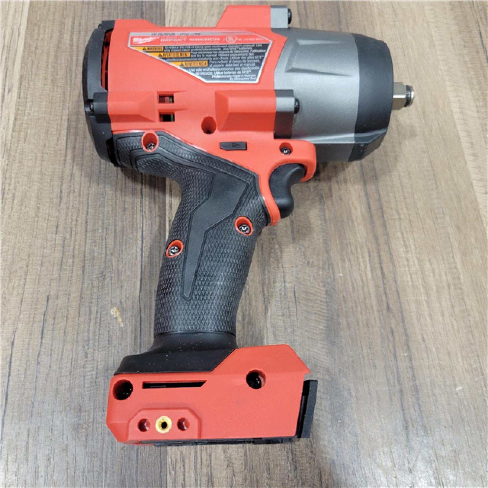 AS-IS Milwaukee M18 1/2 in. Cordless Brushless High Torque Impact Wrench Kit (Battery & Charger)