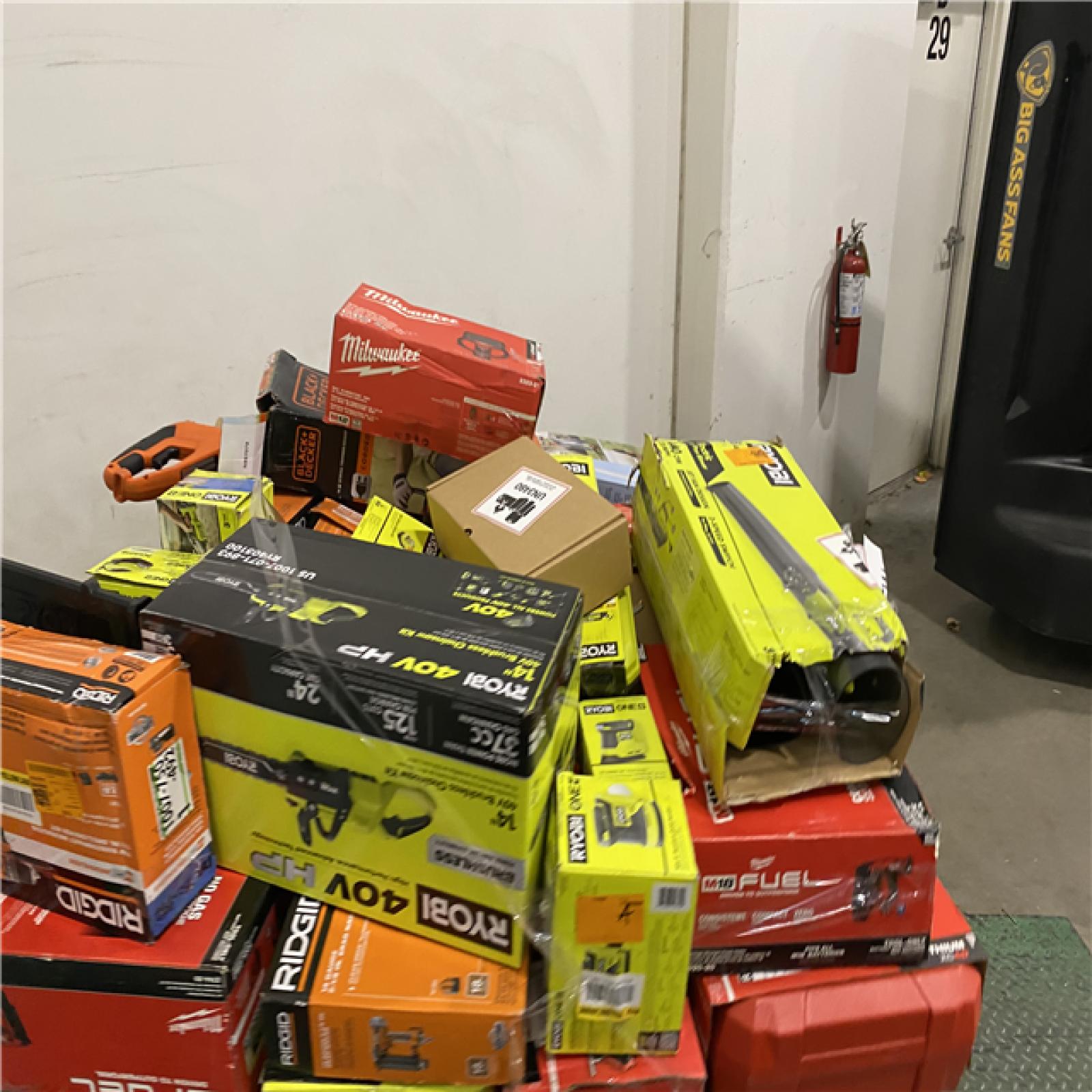 Dallas Location - As-Is Tool Pallet