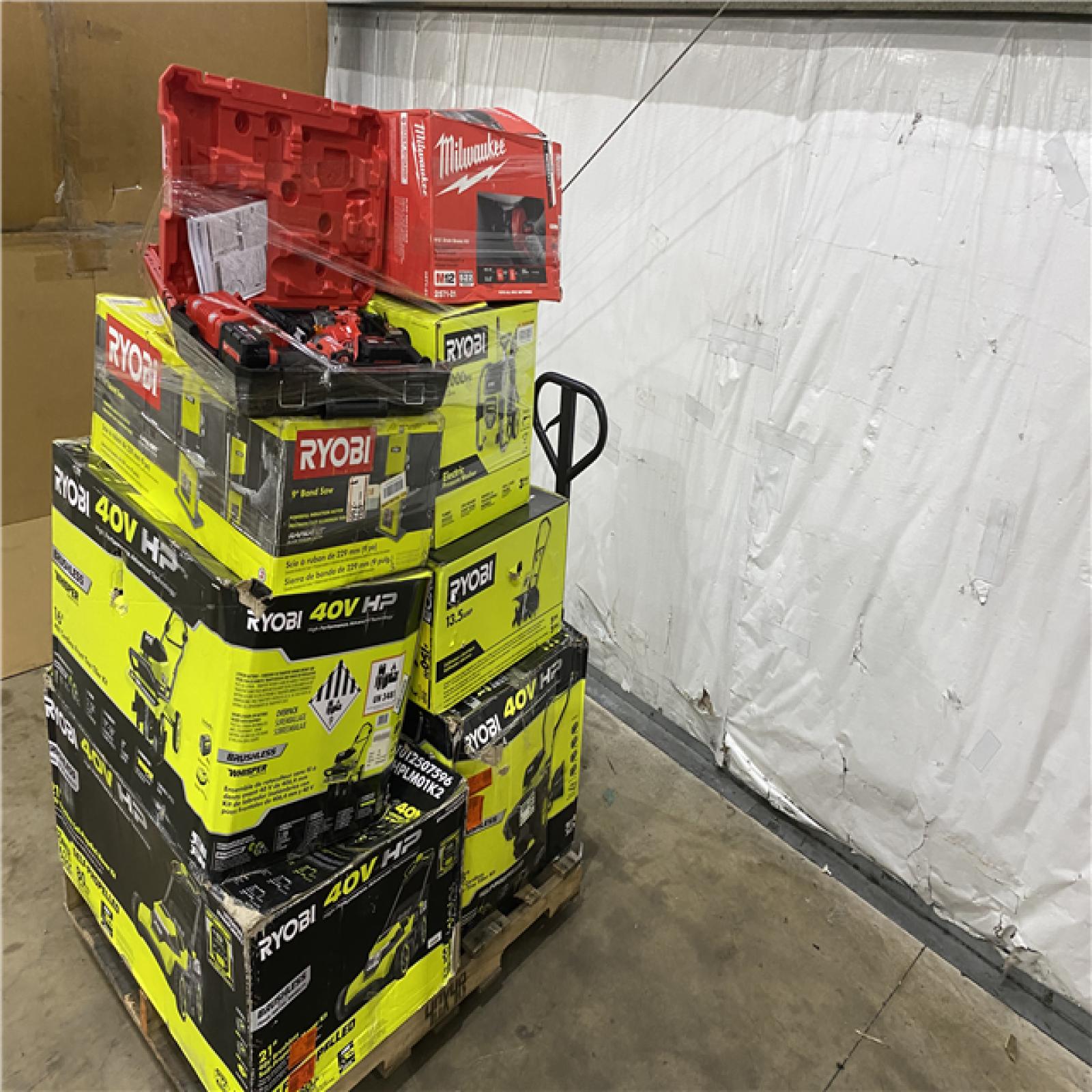 Houston Location AS IS - Tool Pallet