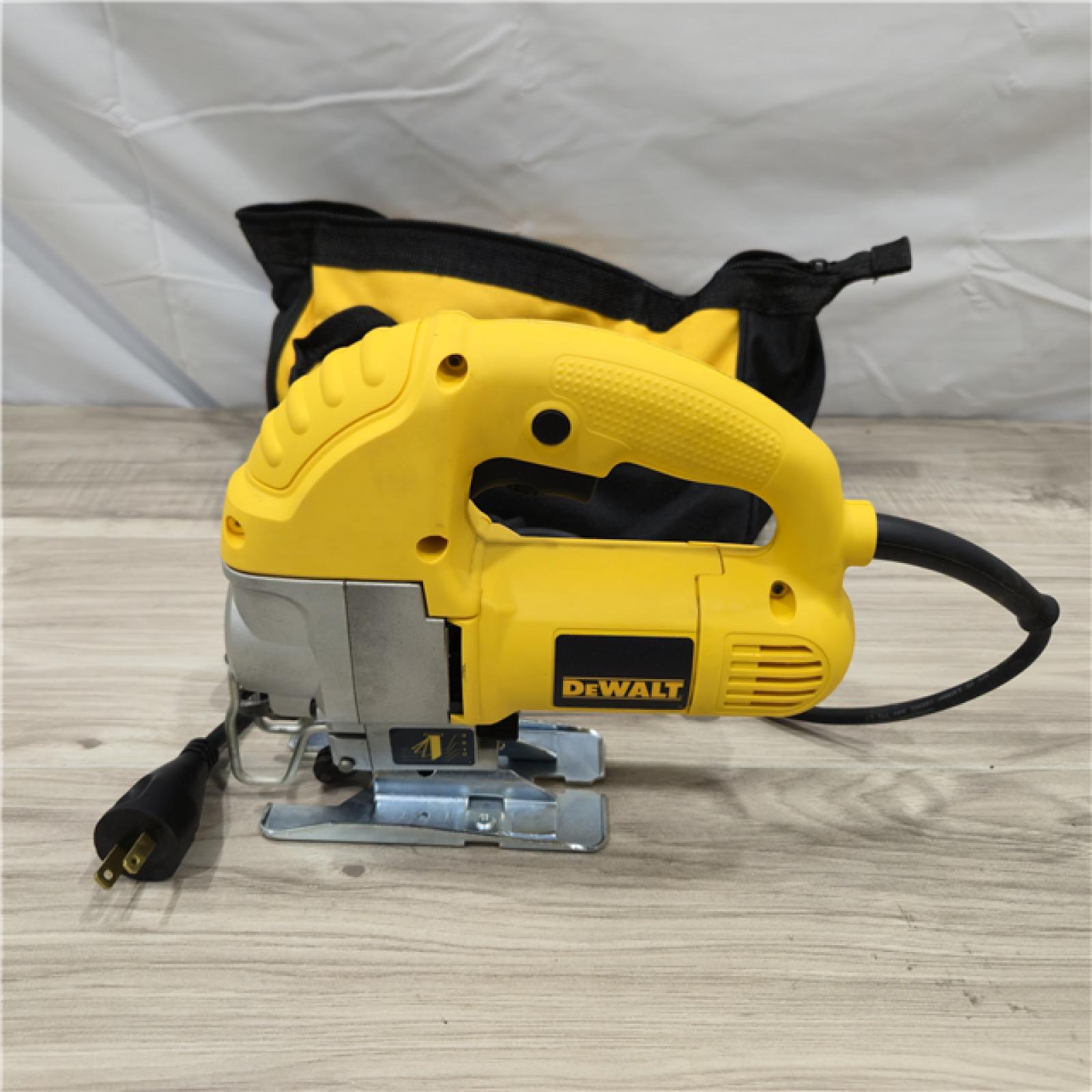 AS-IS Dewalt 5.5 Amp Corded Jig Saw Kit