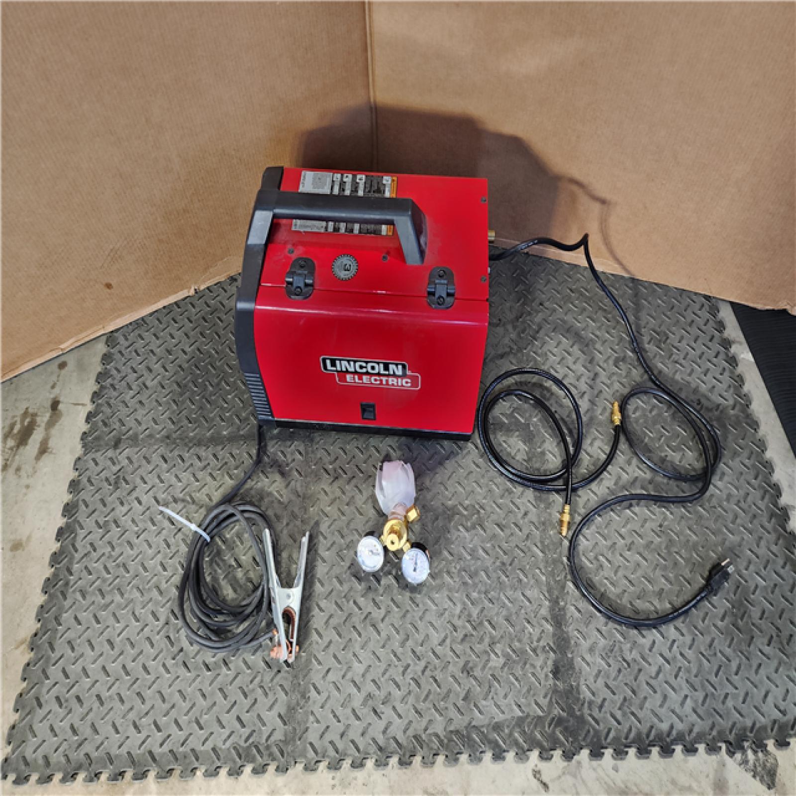 HOUSTON LOCATION - AS-IS Lincoln Electric Weld-Pak 140HD Wire Feed Welder