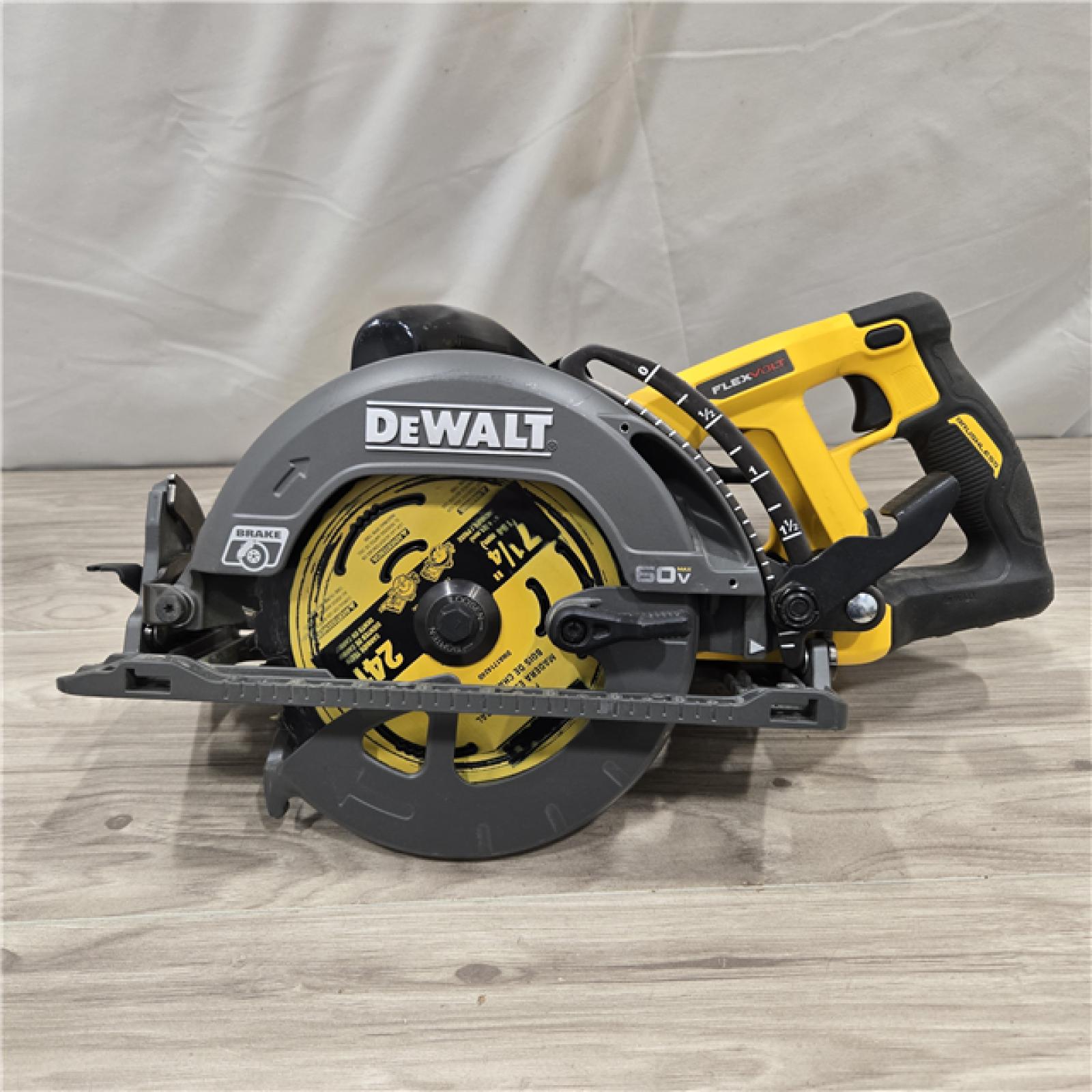 AS-IS DEWALT FLEXVOLT 60V MAX Cordless 7-1/4 in. Wormdrive Style Circular Saw (Tool Only)