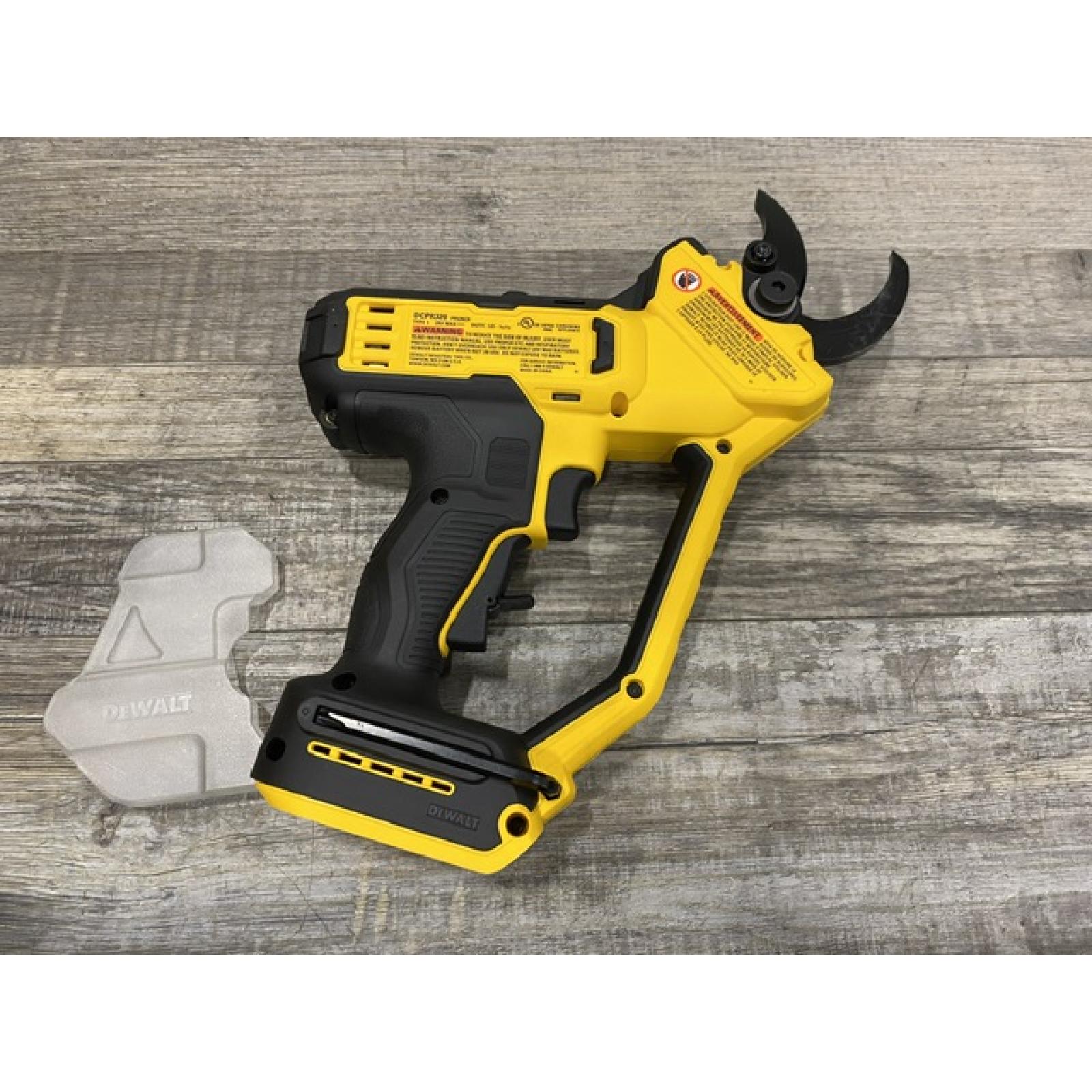 AS-IS DEWALT 20V MAX Cordless Battery Powered Pruner Kit