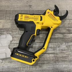 AS-IS DEWALT 20V MAX Cordless Battery Powered Pruner Kit
