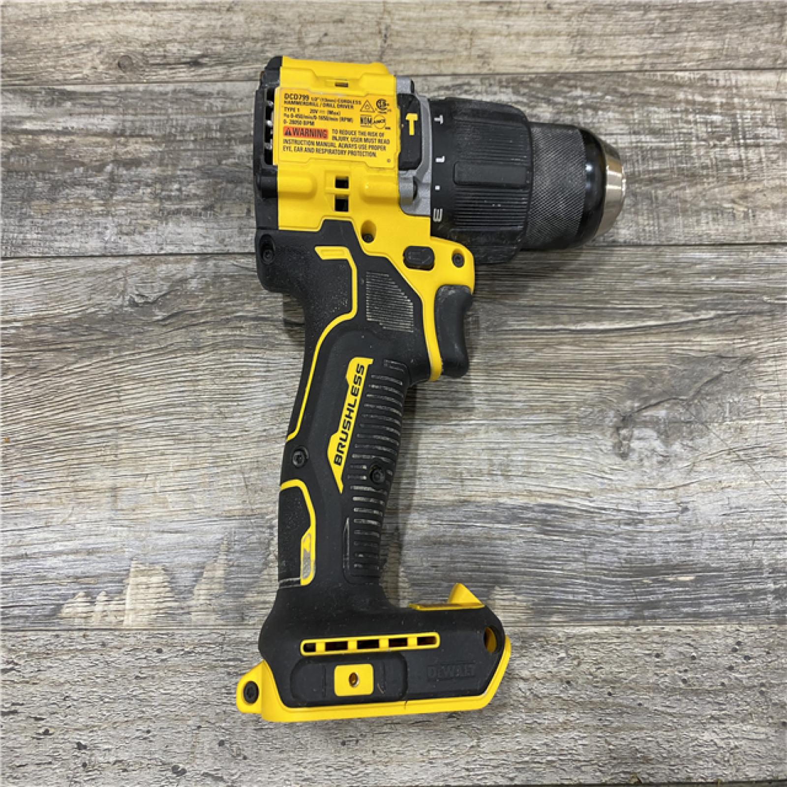 AS-IS DEWALT ATOMIC 20V Lithium-Ion Cordless 1/2 in. Hammer Drill Kit