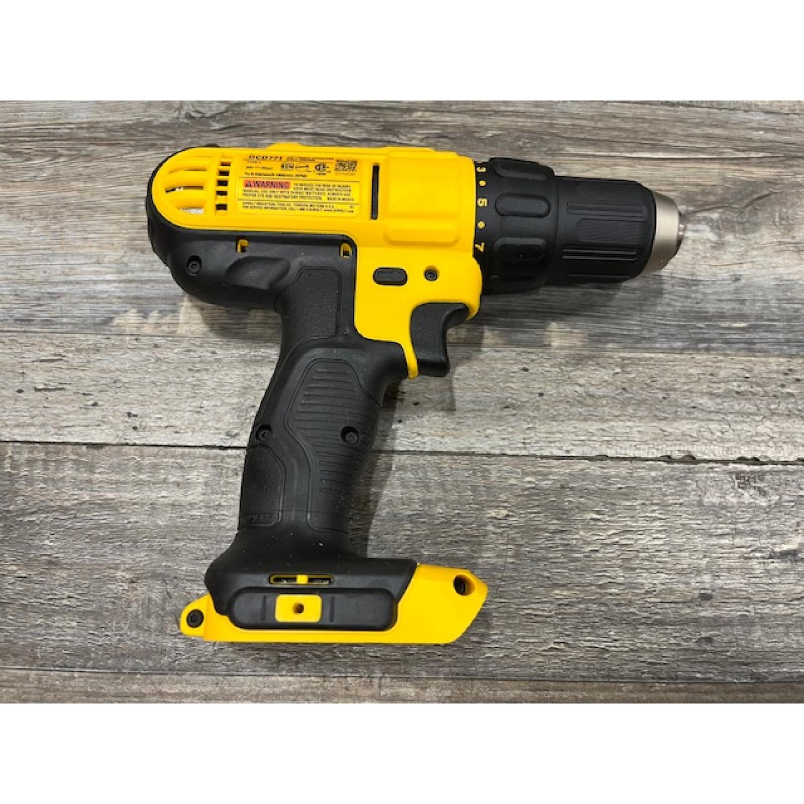 AS-IS DEWALT 20V MAX Cordless 1/2 in. Drill/Driver Kit