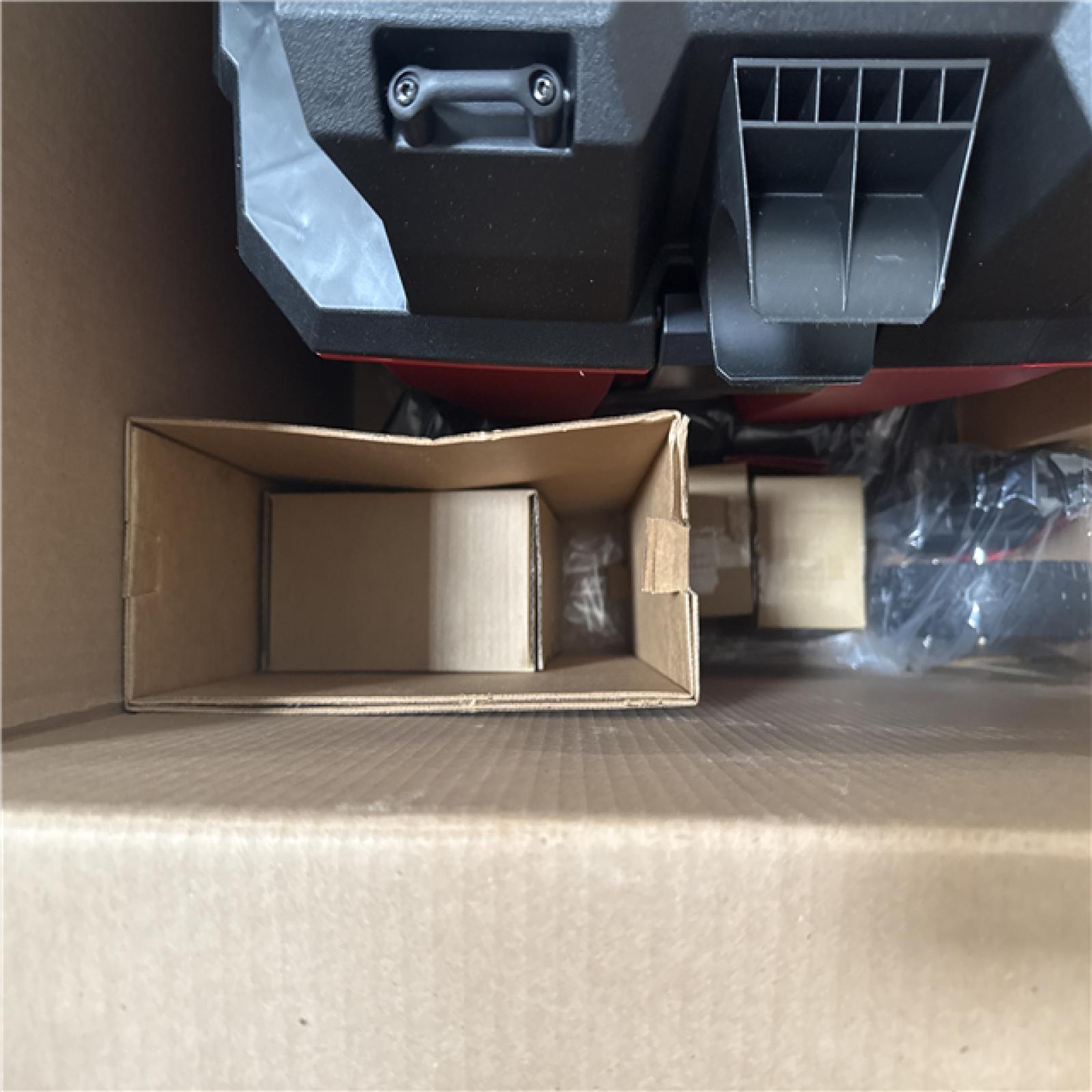 CALIFORNIA LIKE NEW MILWAUKEE 12 GALLON DUAL BATTERY WET DRY VACUUM KIT