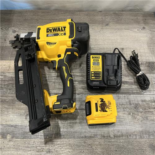 AS-IS DEWALT 20-Volt 21° Cordless Framing Nailer Kit