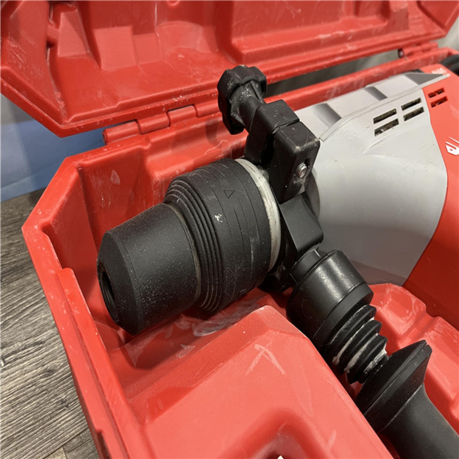 AS-IS Milwaukee 1-3/4 in. SDS-MAX Rotary Hammer