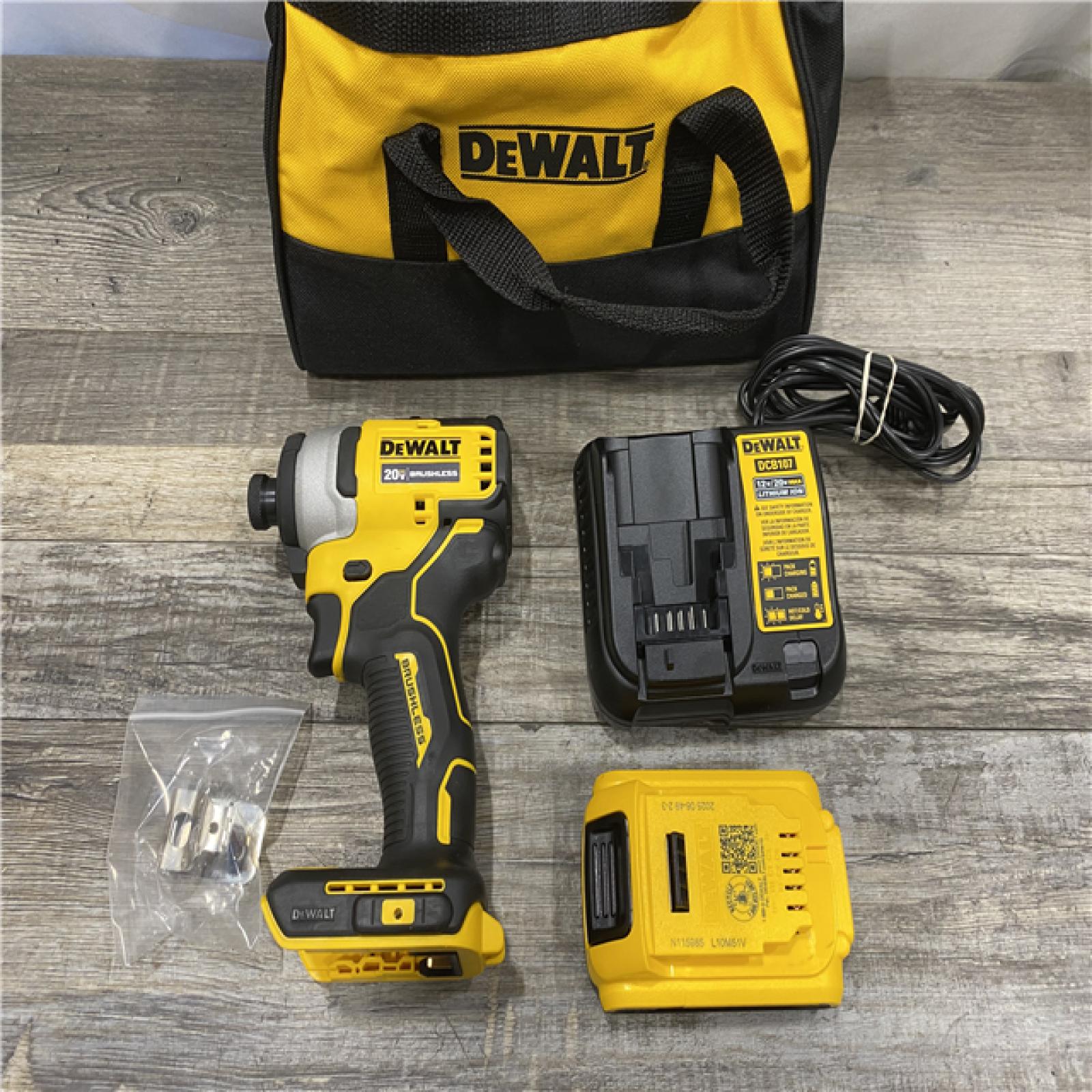 AS-IS DEWALT Atomic 20V Max Lithium-Ion Brushless Cordless Compact 1/4 in. Impact Driver Kit