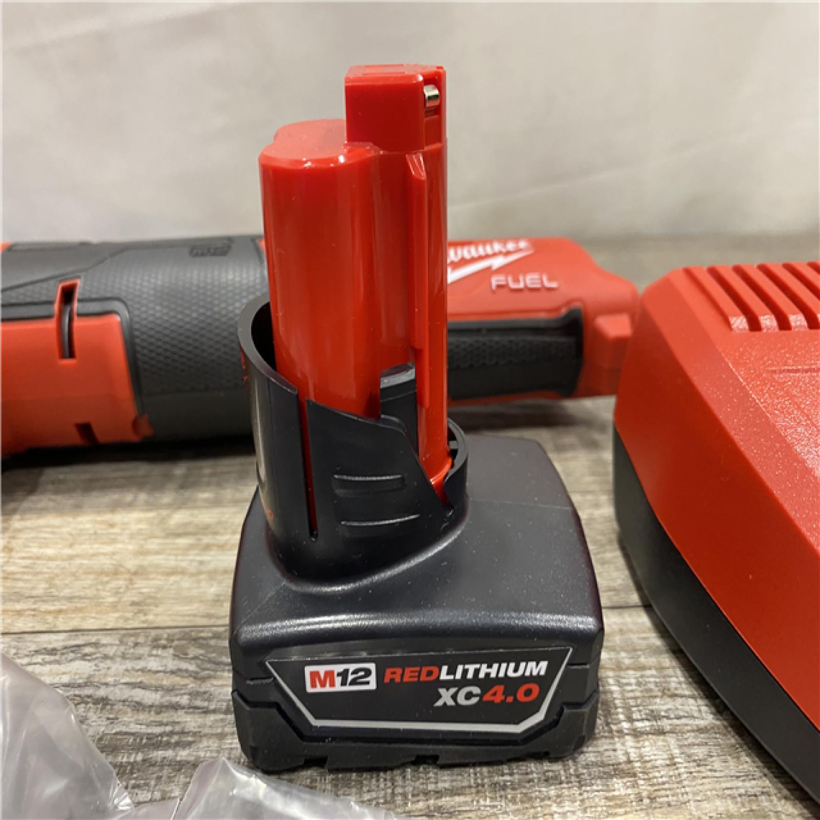 AS-IS Milwaukee FUEL 12V Lithium-Ion Cordless Oscillating Multi-Tool Kit