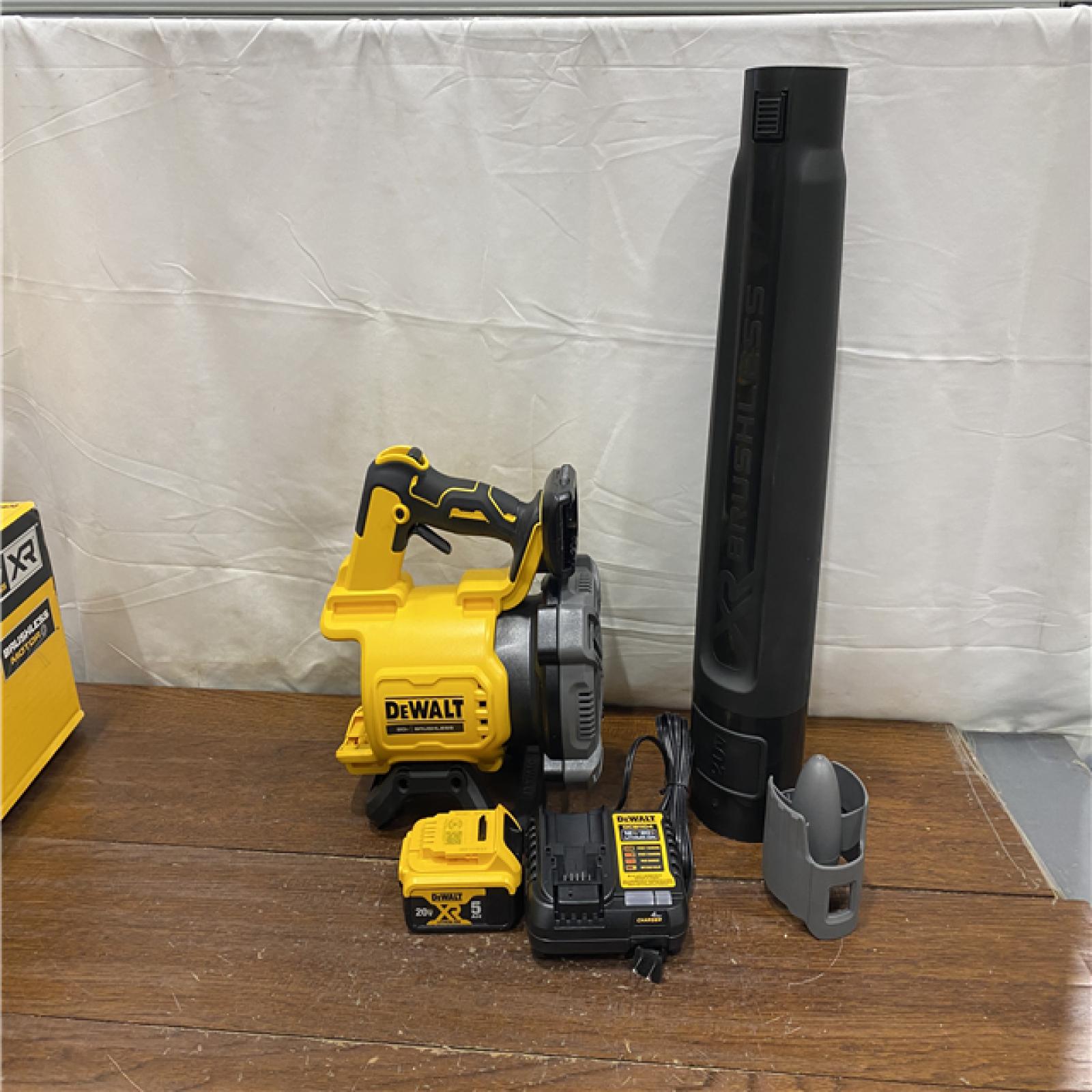 AS-IS DeWalt Brushless Cordless Battery Powered Handheld Leaf Blower KIT
