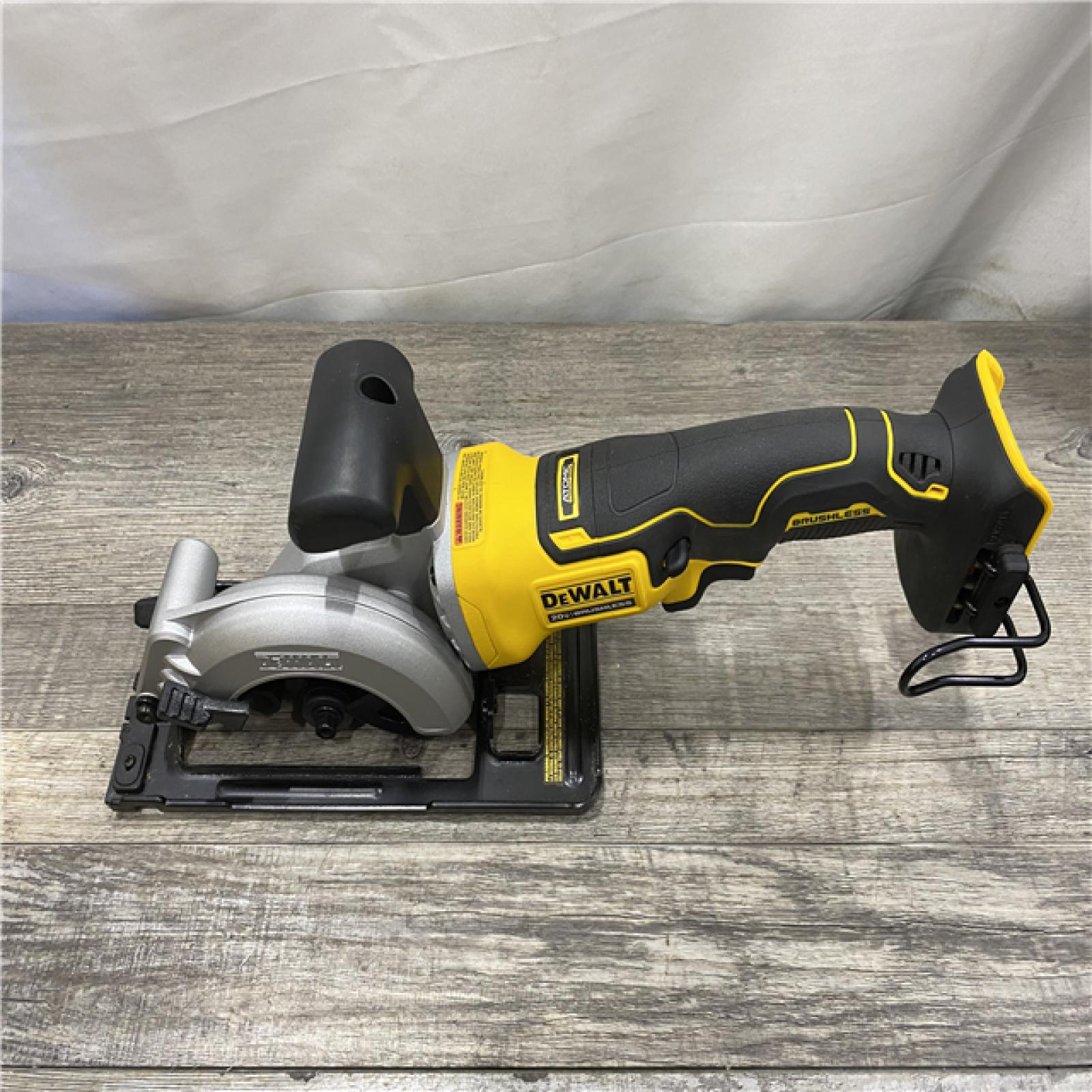 AS-IS DEWALT ATOMIC 20V MAX Cordless Brushless 4-1/2 in. Circular Saw (Tool Only)
