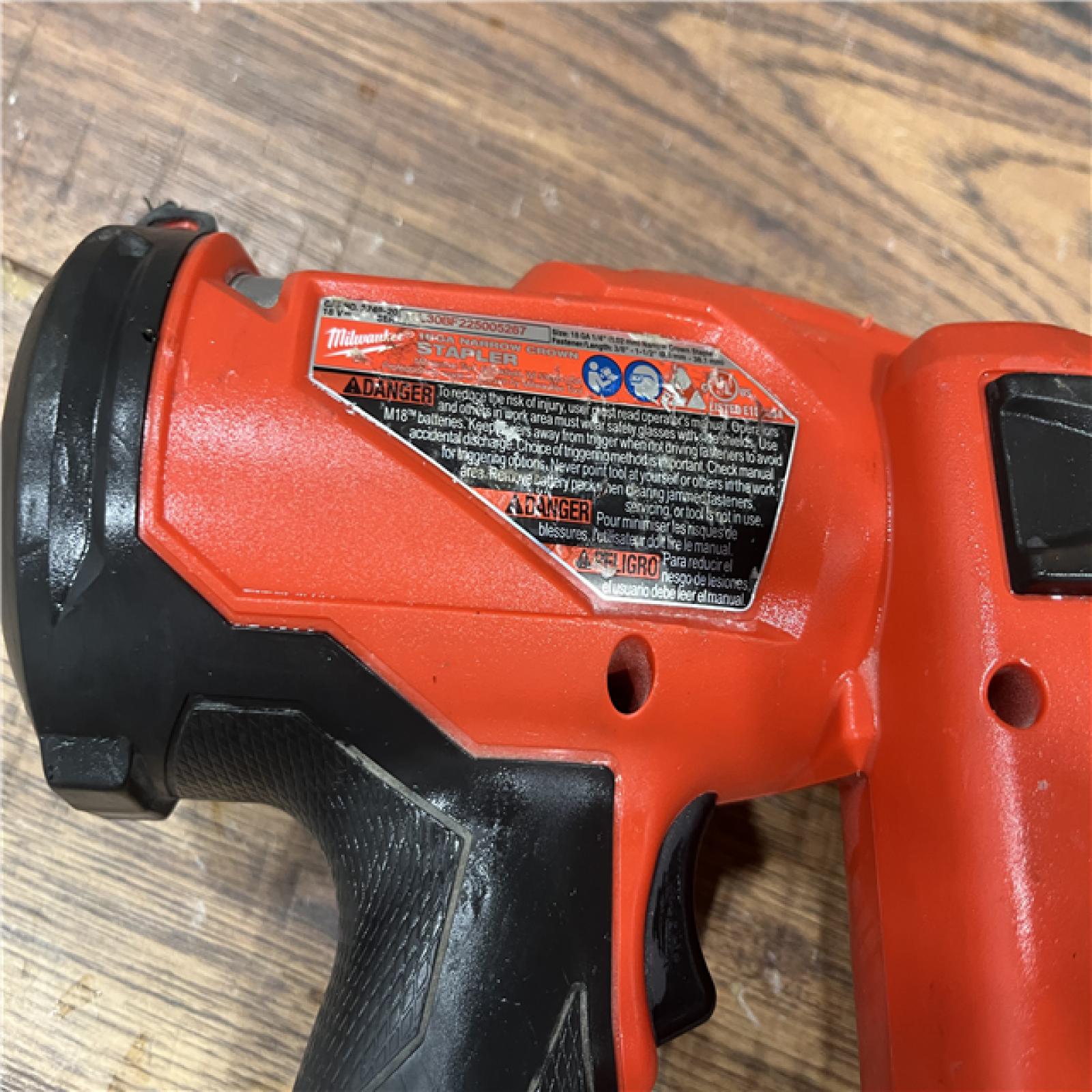 AS-IS MILWAUKEE M18 FUEL 18-Volt Lithium-Ion Brushless Cordless 18-Gauge 1/4 in. Narrow Crown Stapler (Tool-Only)