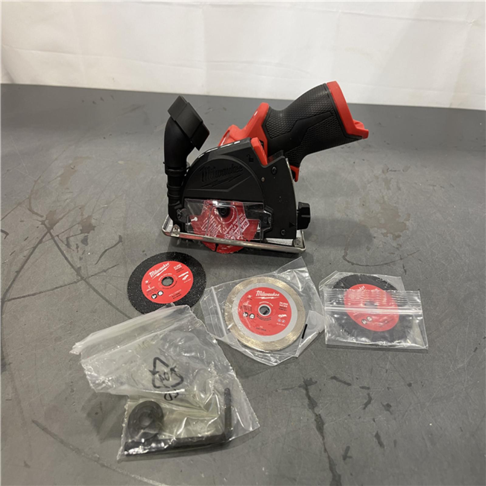 AS-IS - Milwaukee M12 FUEL 12V Lithium-Ion Brushless Cordless 3 in. Cut Off Saw