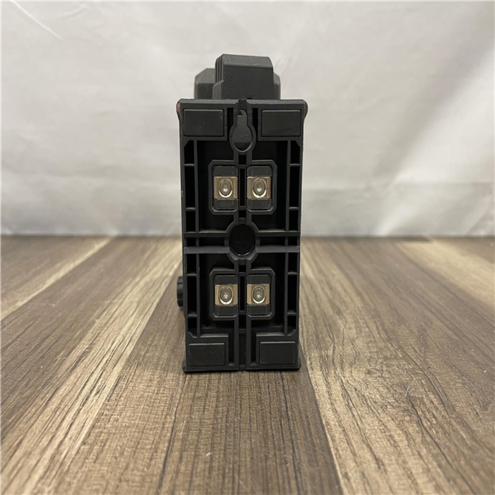 AS-IS Milwaukee 100 ft. REDLITHIUM Lithium-Ion USB Green Rechargeable Cross Line Laser Level with Charger and Alignment Target