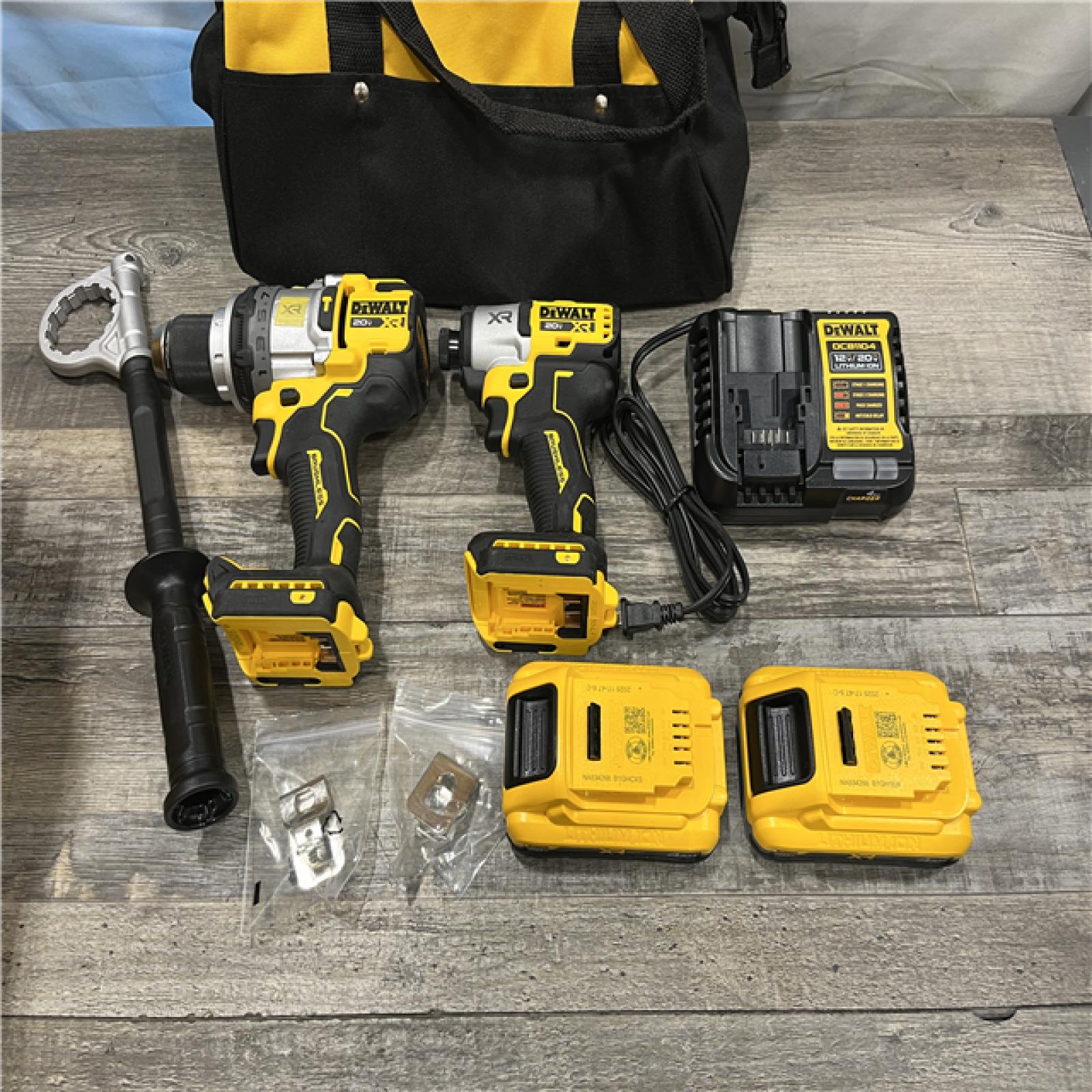AS-IS DEWALT 20V XR Lithium-Ion Cordless Brushless 1/2 in. Drill/Driver Kit
