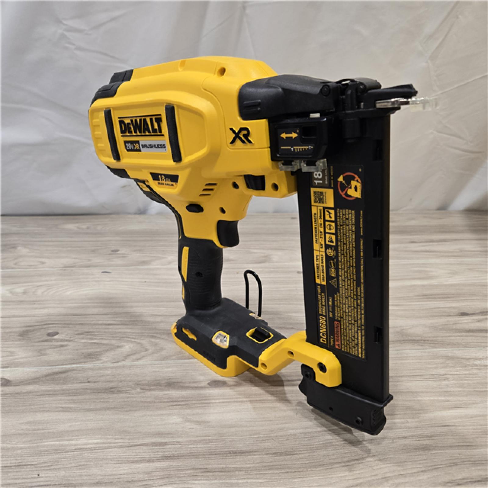 AS-IS DeWalt 20V MAX XR Electric Cordless 18-Gauge Brad Nailer (Tool Only)